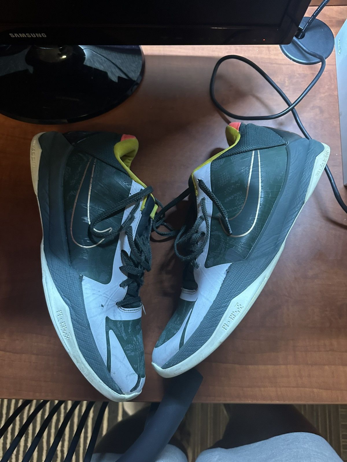 Nike Kobe 5 Eybl Size US 13 / EU 46 - 2 Thumbnail