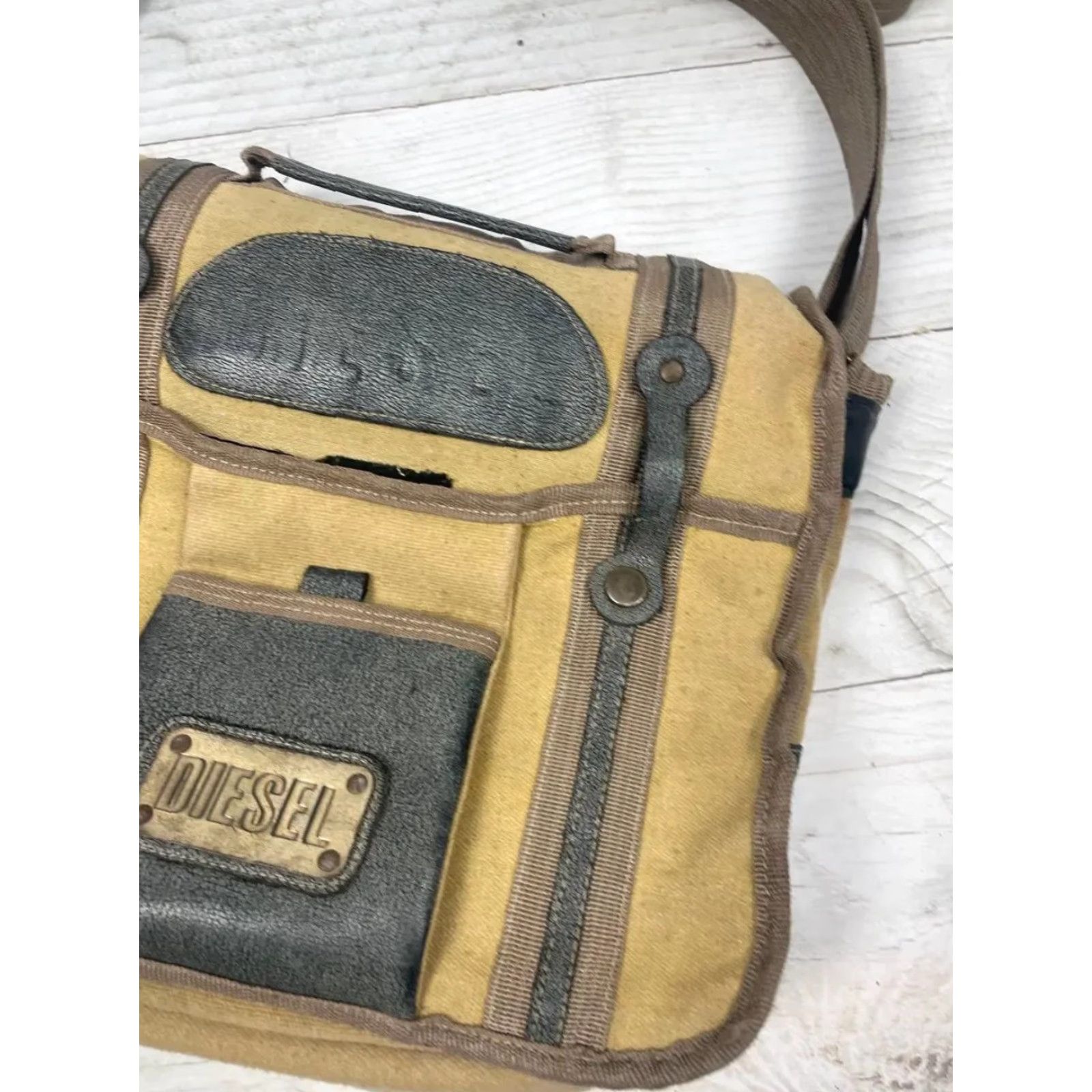 Diesel VINTAGE Diesel Shoulder Bag 90s Men Beige Medium Bag, 90s, Shoulder, Casual, Travel, Workwear, Beige, Diesel, Men Size ONE SIZE - 6 Thumbnail