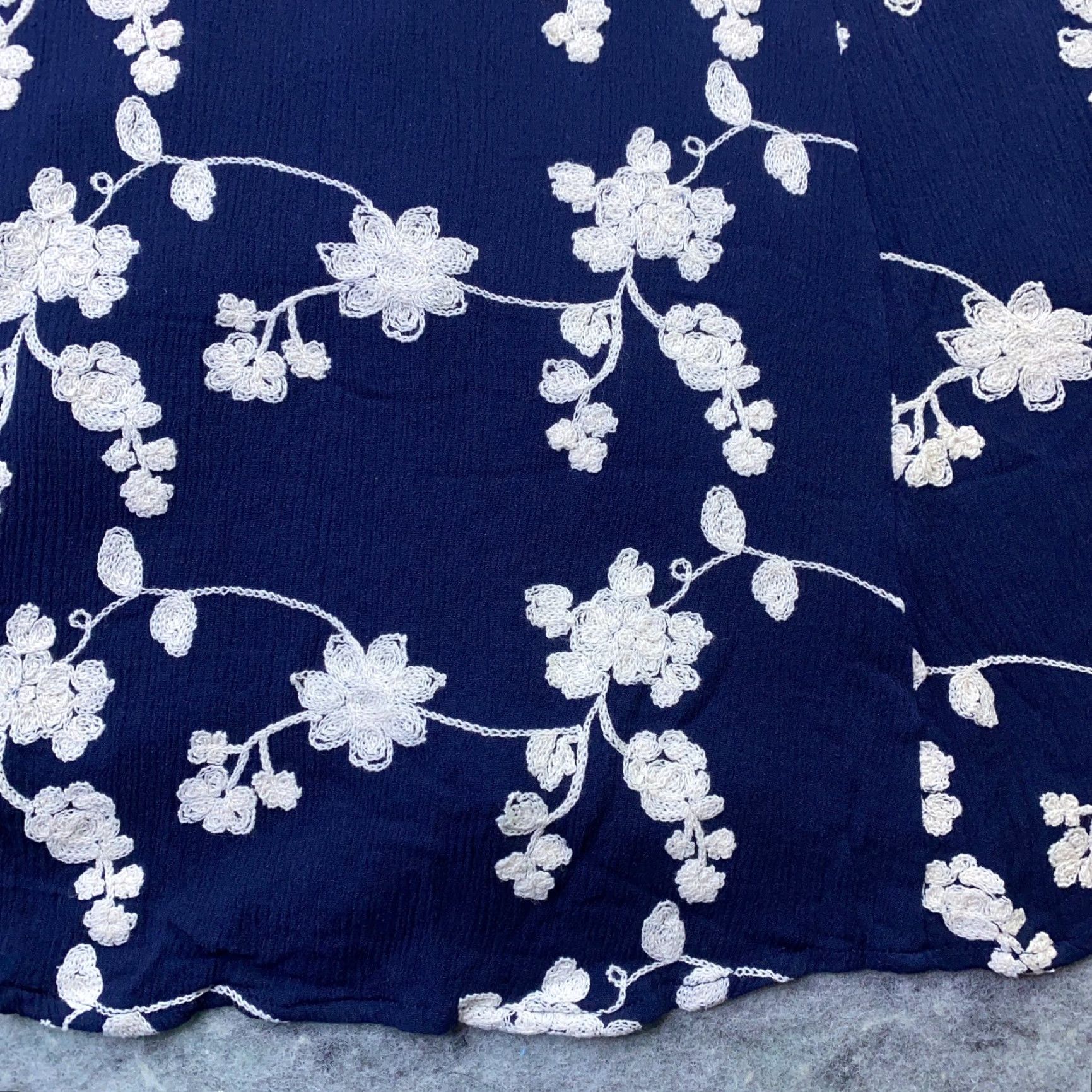 Vintage Altar'd State Womens Floral Tunic Blouse Small Blue Embroidered Lightweight Flared Sleeve Size S / US 4 / IT 40 - 5 Thumbnail