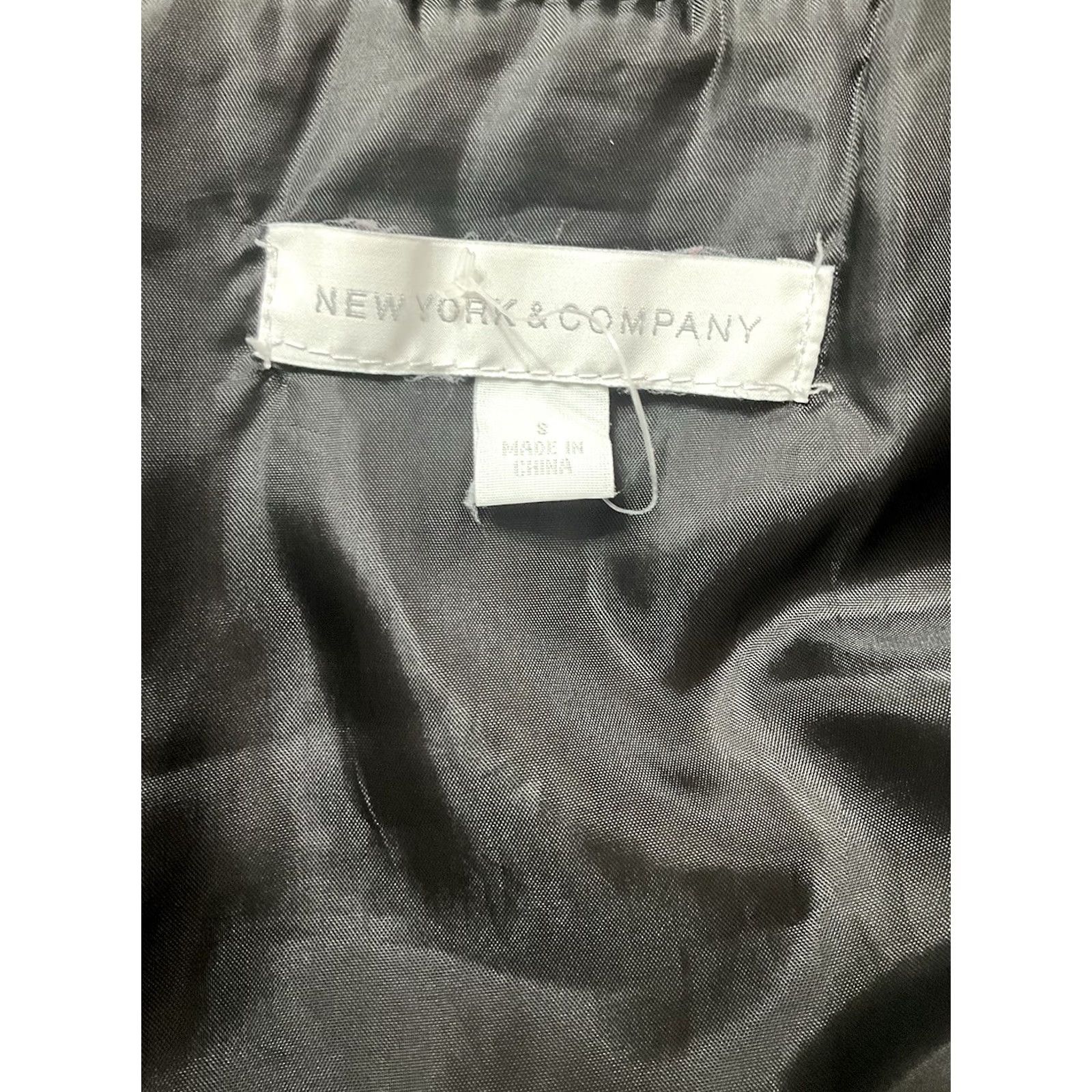 Vintage VINTAGE NY & Company Zip Front Puffer Vest Black Women Sz S NWOT Size S / US 4 / IT 40 - 5 Thumbnail