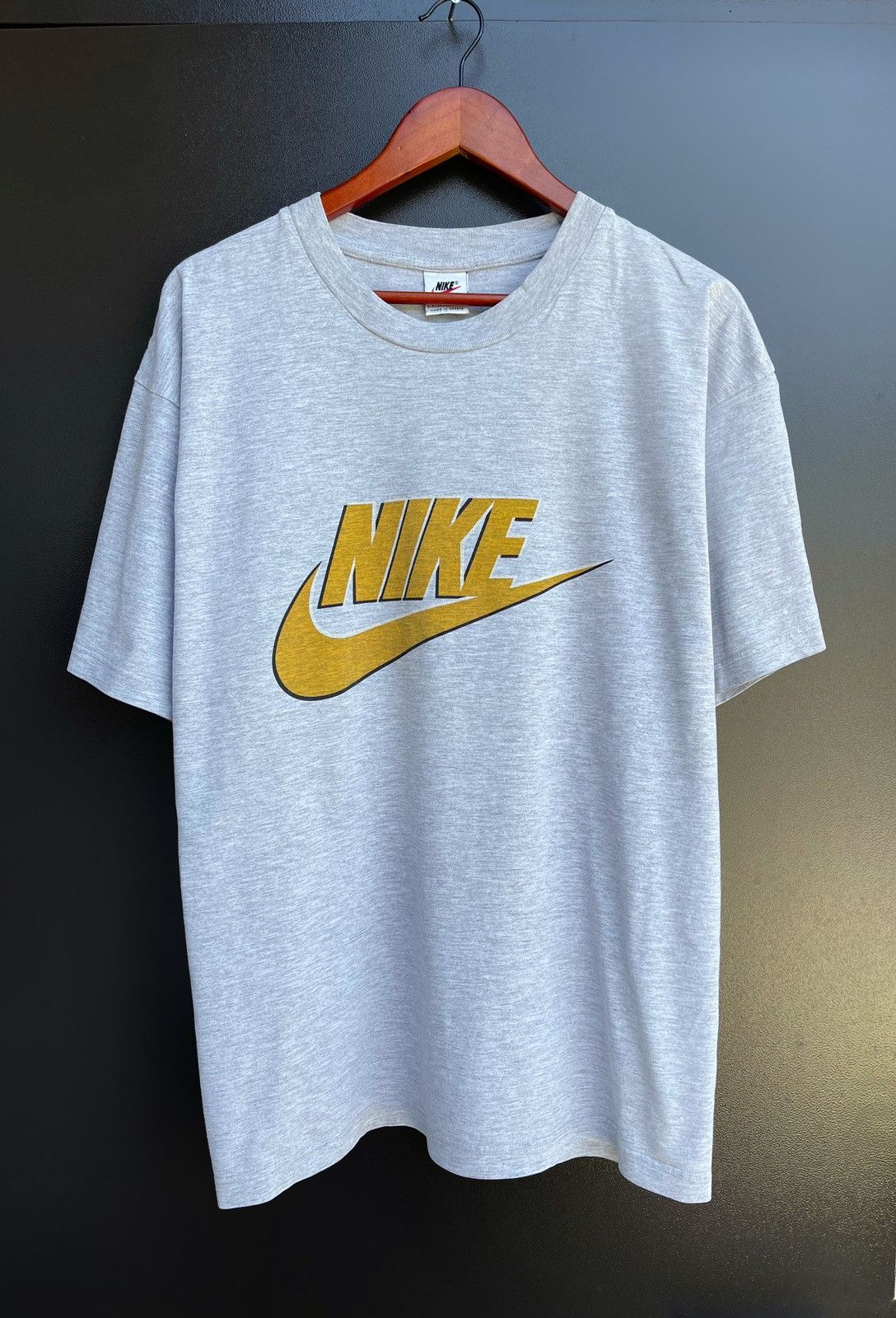Vintage Vintage y2k Nike t- shirts retro jersey Big swoosh Size US L / EU 52-54 / 3 - 1 Thumbnail