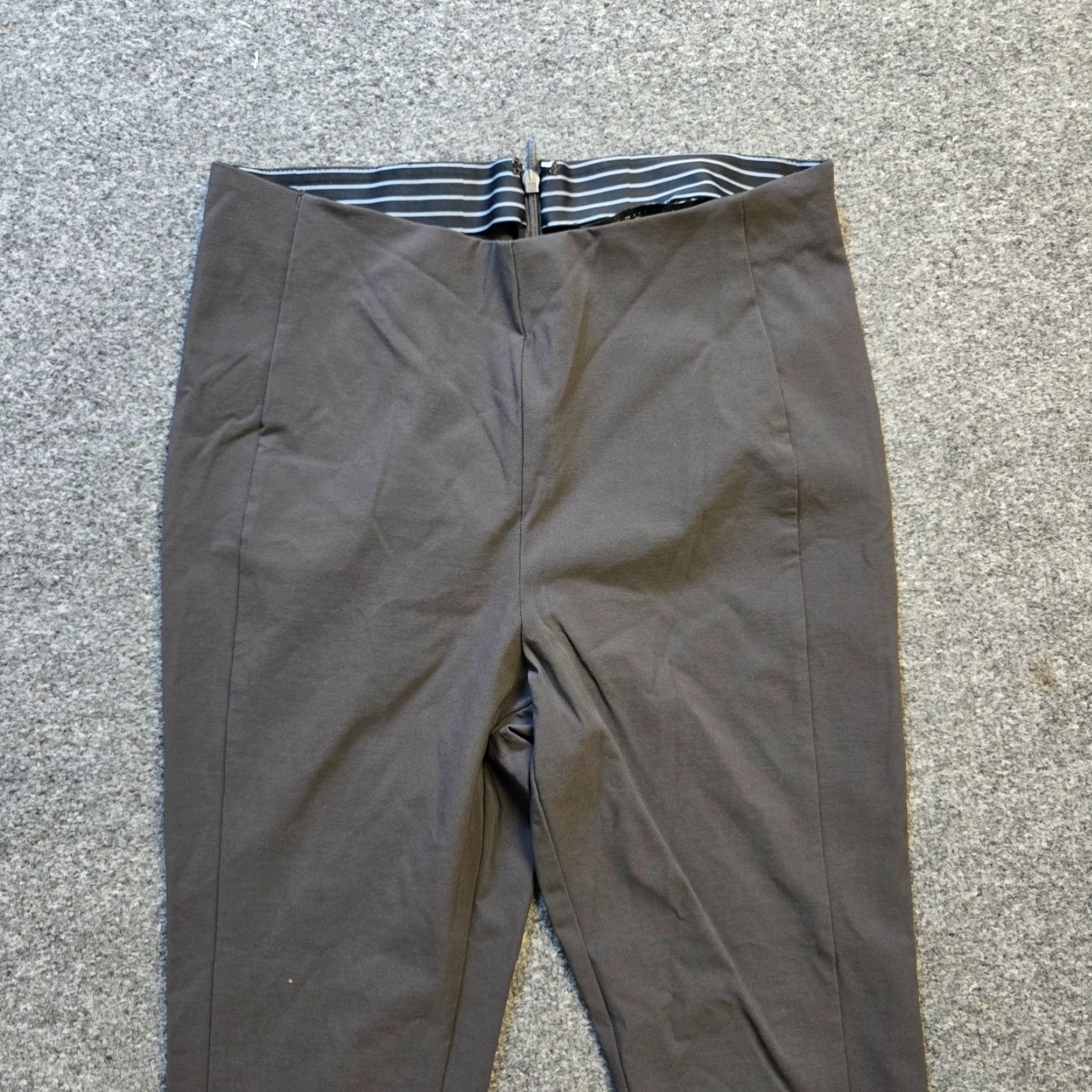 Athleta Athleta Pants Womens 4 Black Skinny Pull On Stretchy Athleisure Casual Pants City Dresscode? Size 27" / US 4 / IT 40 - 2 Thumbnail