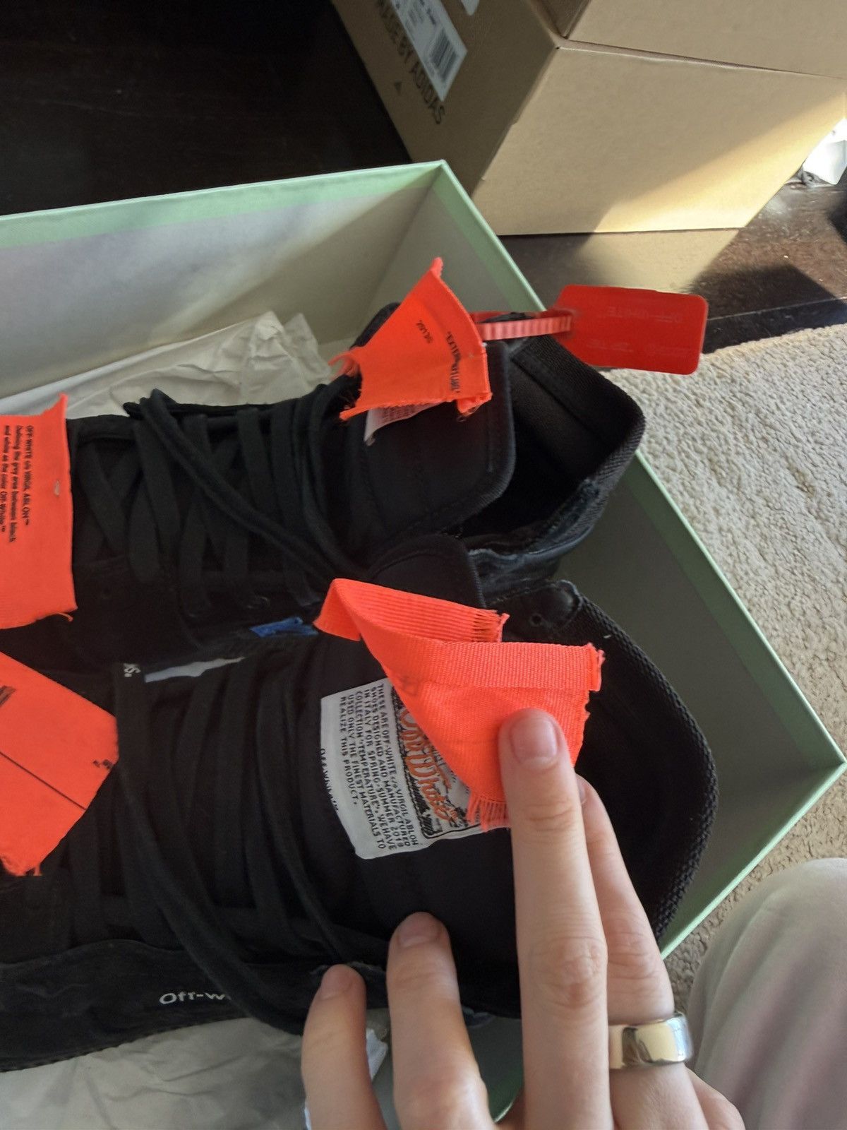 Off-White Off-White Off Court Sneaker Black Size US 7.5 / EU 40-41 - 5 Thumbnail