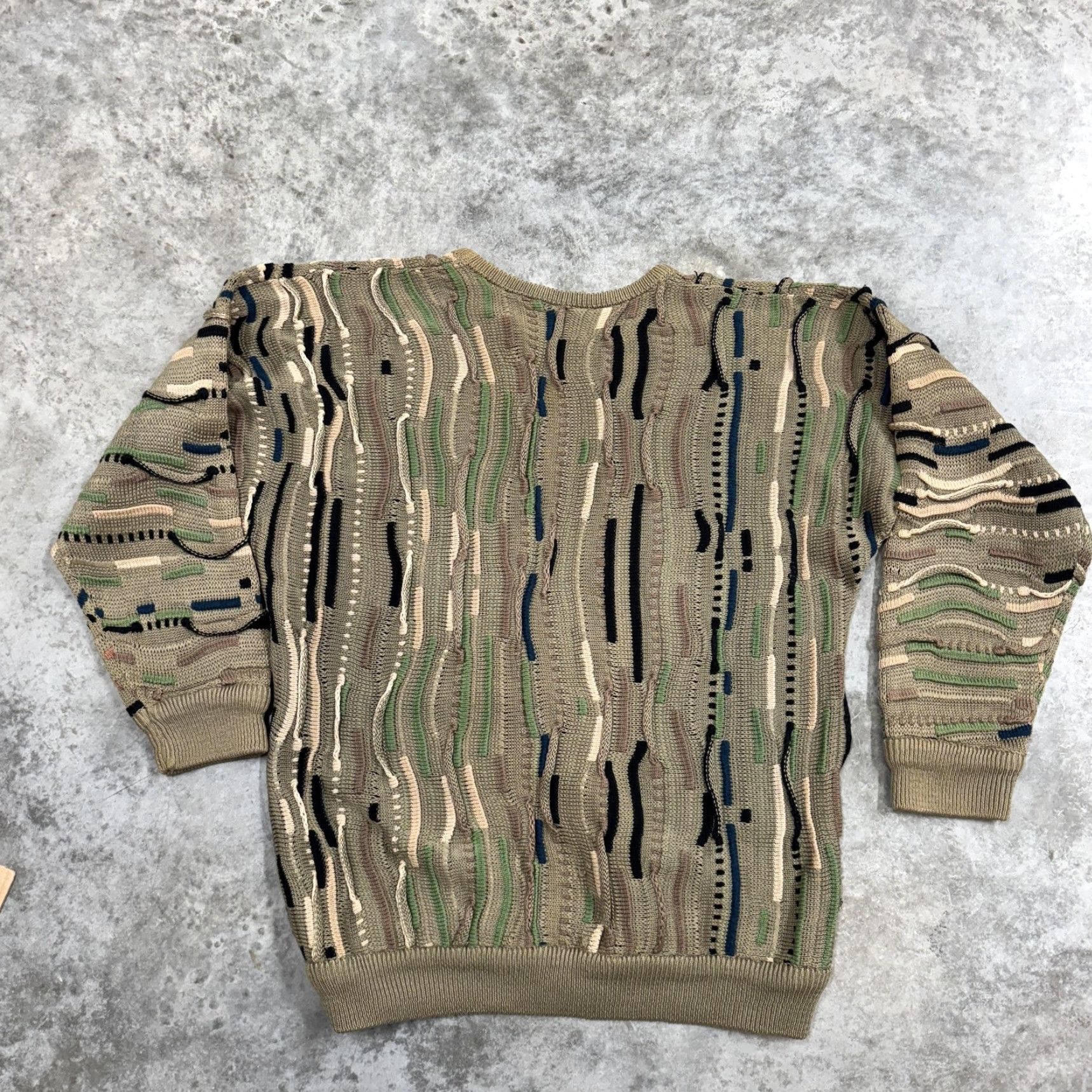 Coogi VINTAGE Coogi Sweater Mens Small 3D Knit Mercerised Cotton Made Australia 90s Size US S / EU 44-46 / 1 - 4 Thumbnail