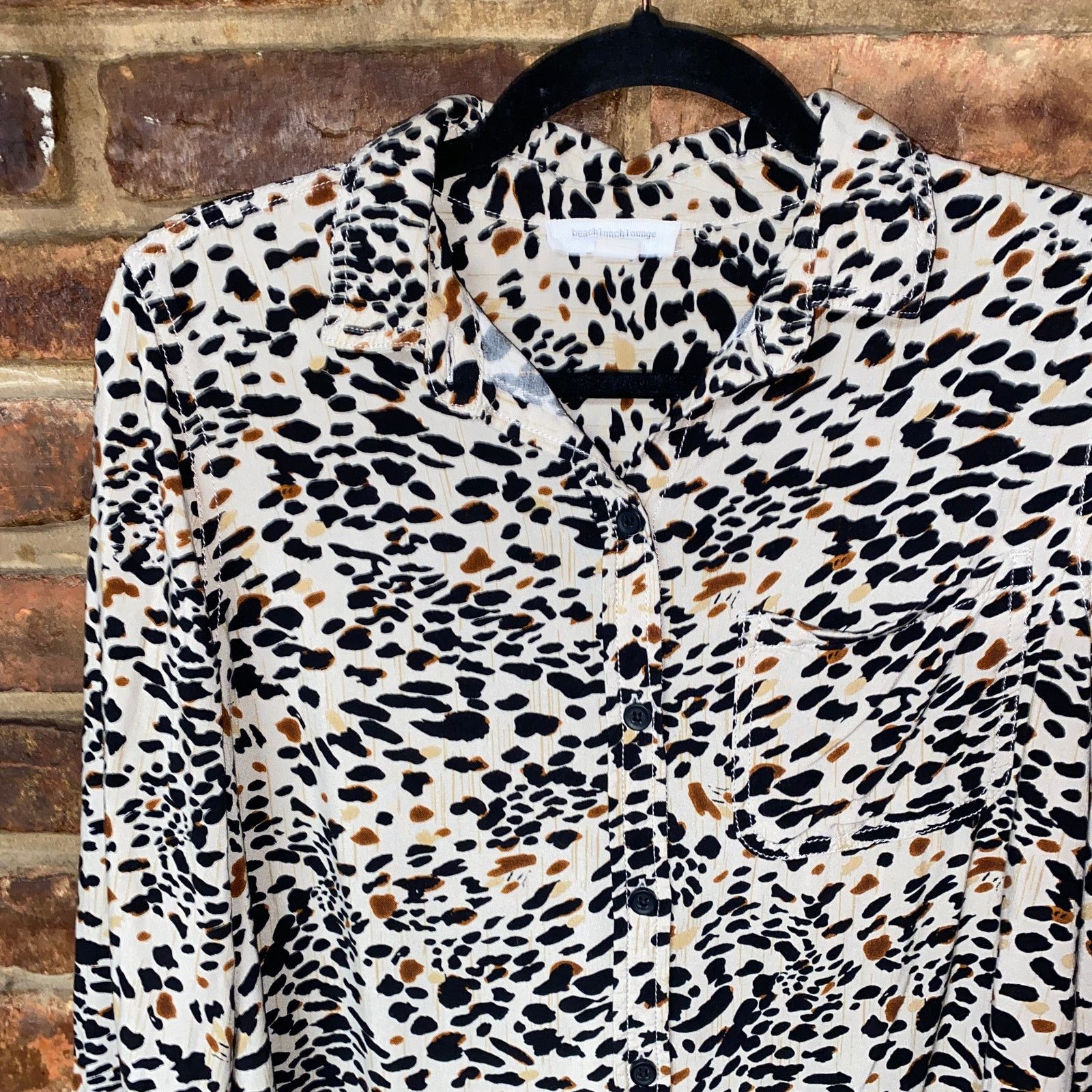 Other BeachLunchLounge Tan Animal Button Down Shirt Small Size S / US 4 / IT 40 - 2 Thumbnail