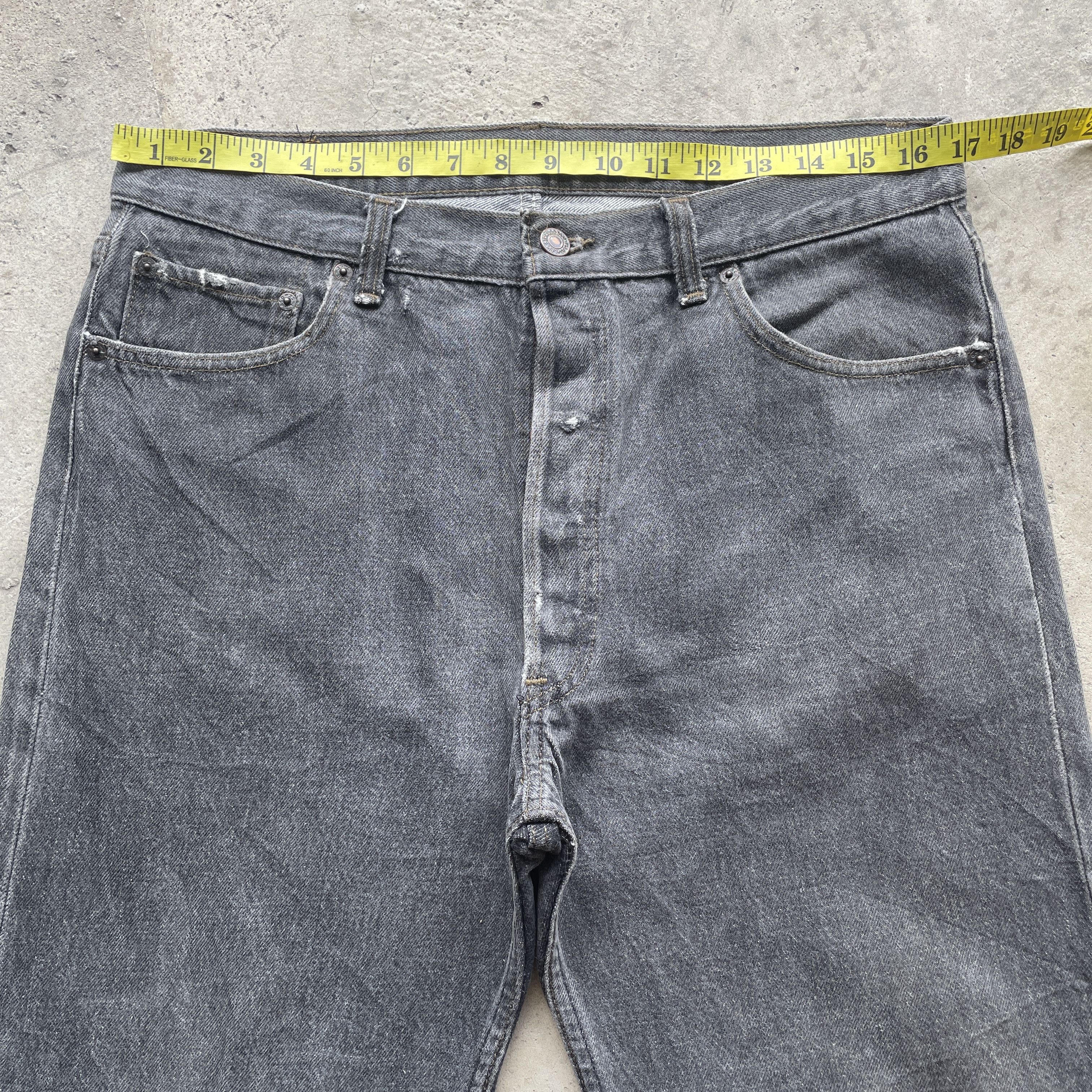 Levi's Vintage Clothing 90s VINTAGE LEVI’S 501 BLACK FADED PANTS JEANS USA W34x29 Size US 34 / EU 50 - 5 Thumbnail