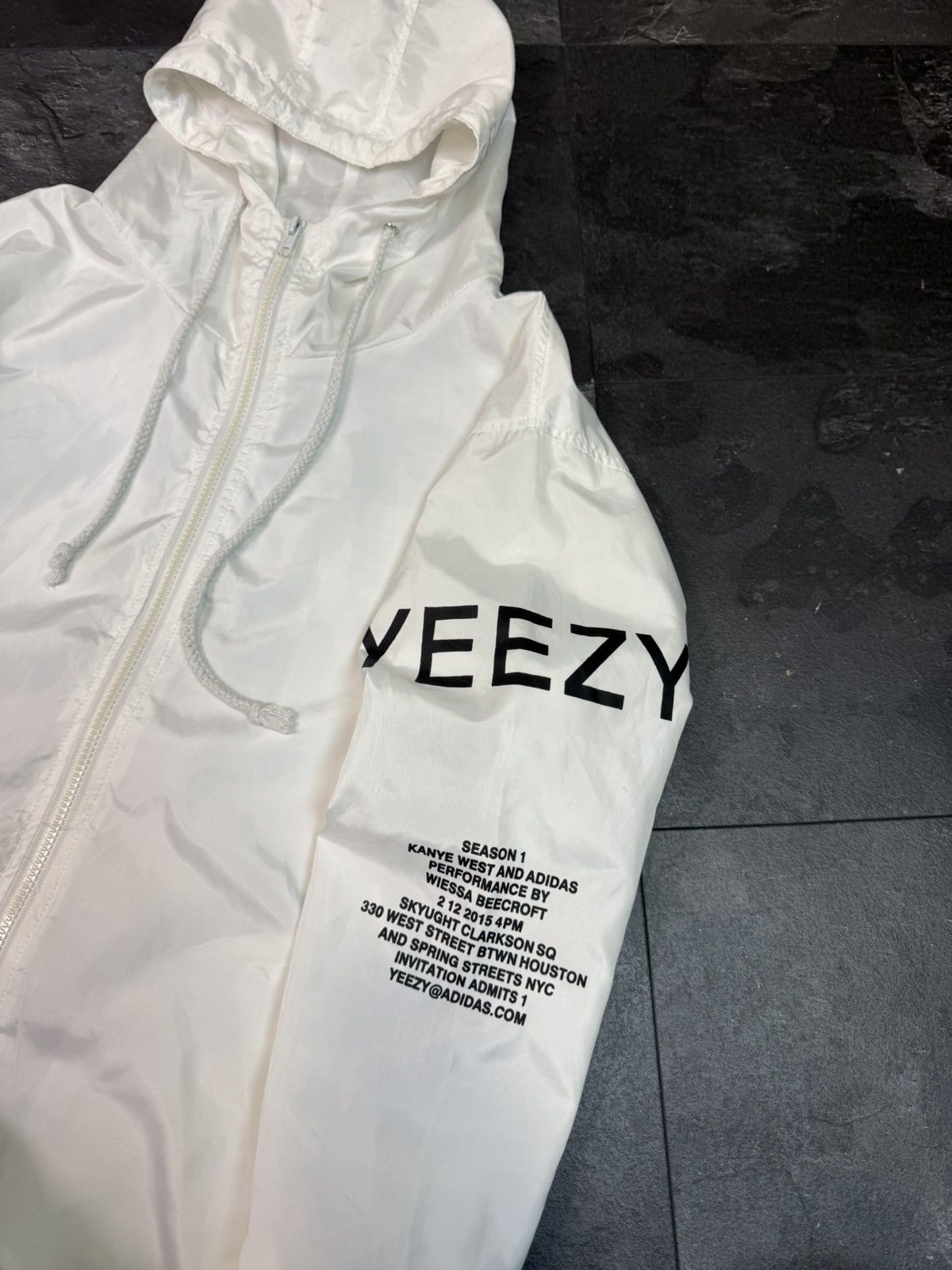 Vintage Yeezus Tour 3 Logo Jacket Kanye West Streetwear USA S Rap Size US S / EU 44-46 / 1 - 13 Thumbnail