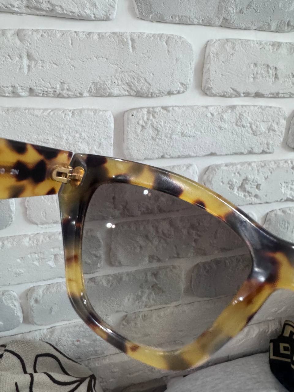 Prada Prada Cat Eye Sunglasses Rare Vintage Size ONE SIZE - 7 Thumbnail
