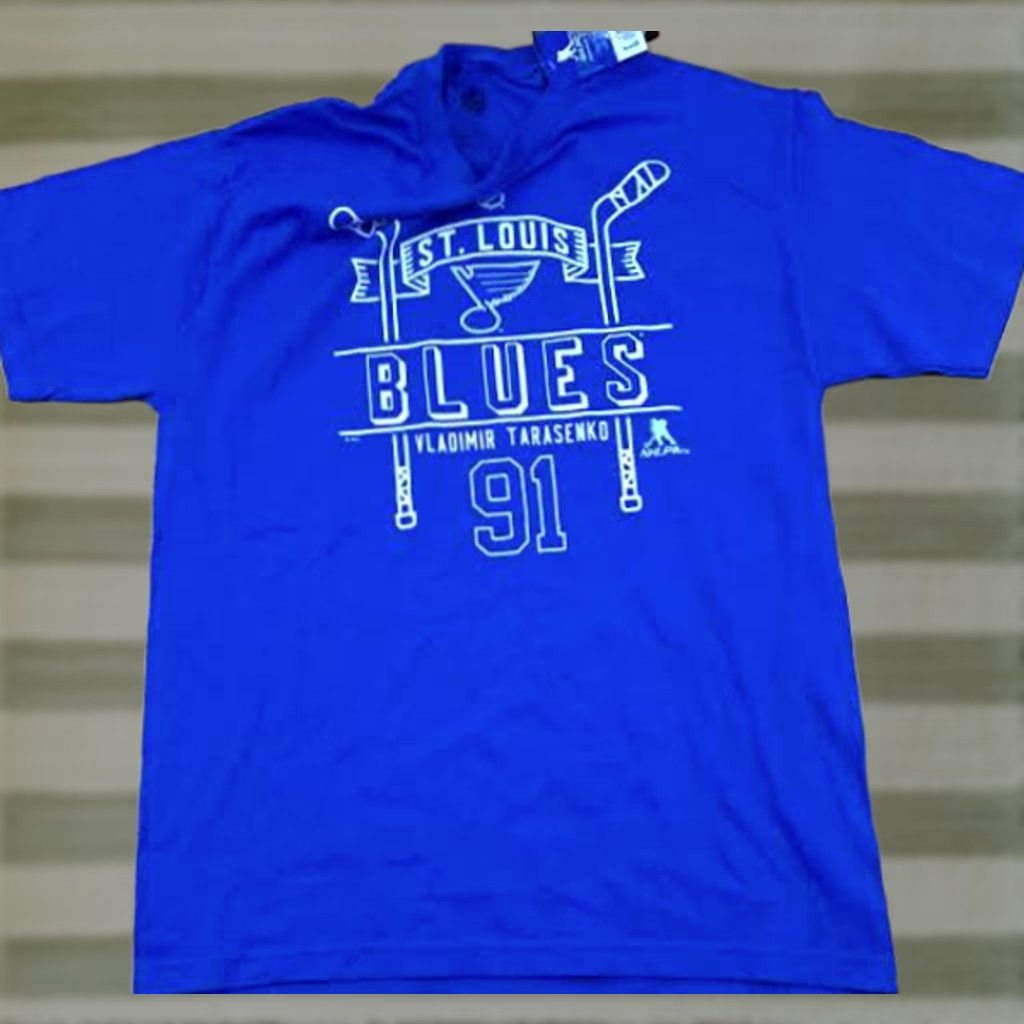 Vintage NHLPA T-Shirt St. Louis Blues Vladimir Tarasenko 90s Short Sleeve Blue L Mens Size US L / EU 52-54 / 3 - 1 Thumbnail