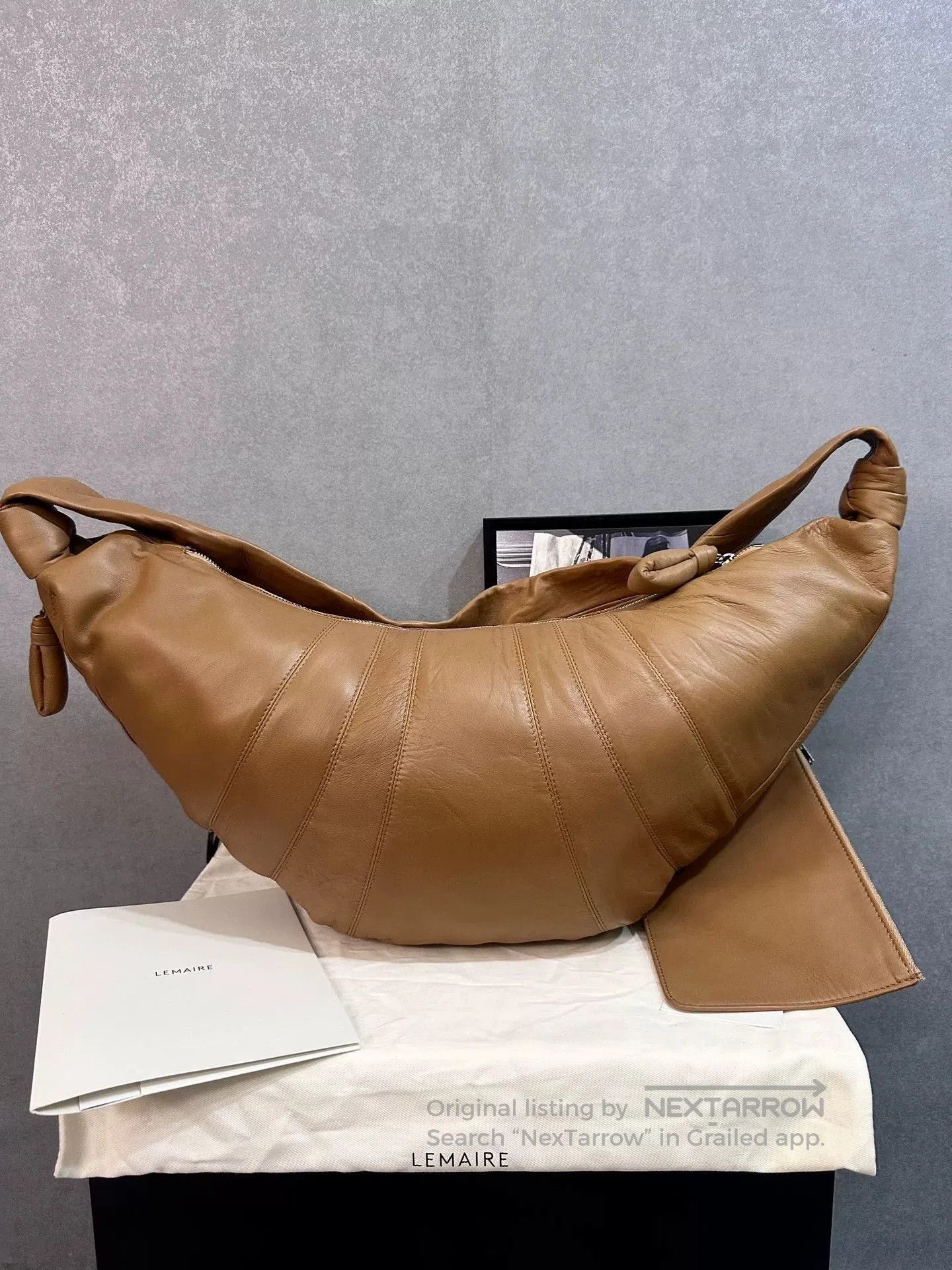 Lemaire Lemaire Large Croissant Leather Bag. Size ONE SIZE - 1 Thumbnail