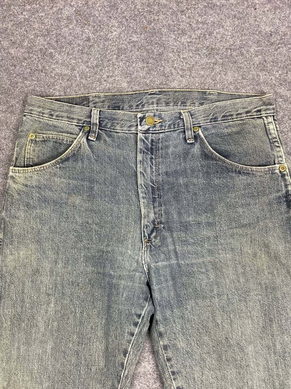 Wrangler vintage wrangler regular fit distressed denim Size US 36 / EU 52 - 9 Thumbnail