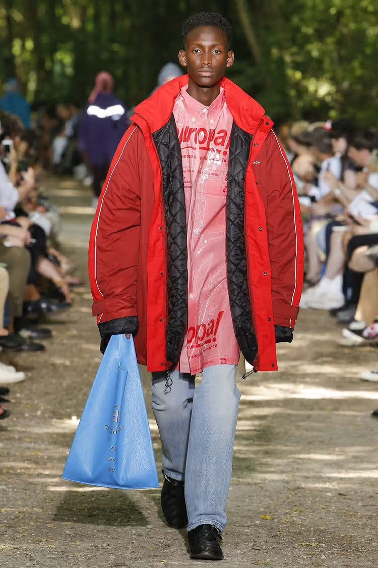 Balenciaga Runway SS18 Oversized Quilted Shell Jacket Size US XL / EU 56 / 4 - 2 Thumbnail