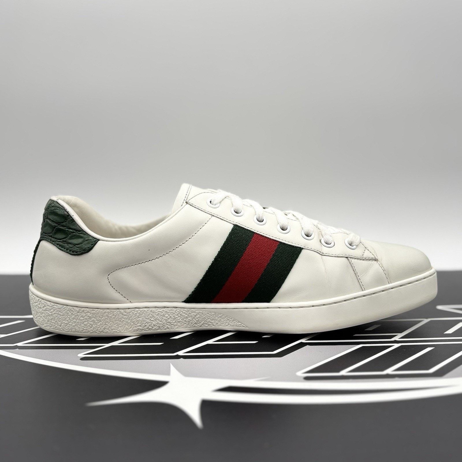 Gucci Gucci Ace Web ' White, Red, Green ' | GOOD CONDITION! Size US 10 / EU 43 - 13 Thumbnail