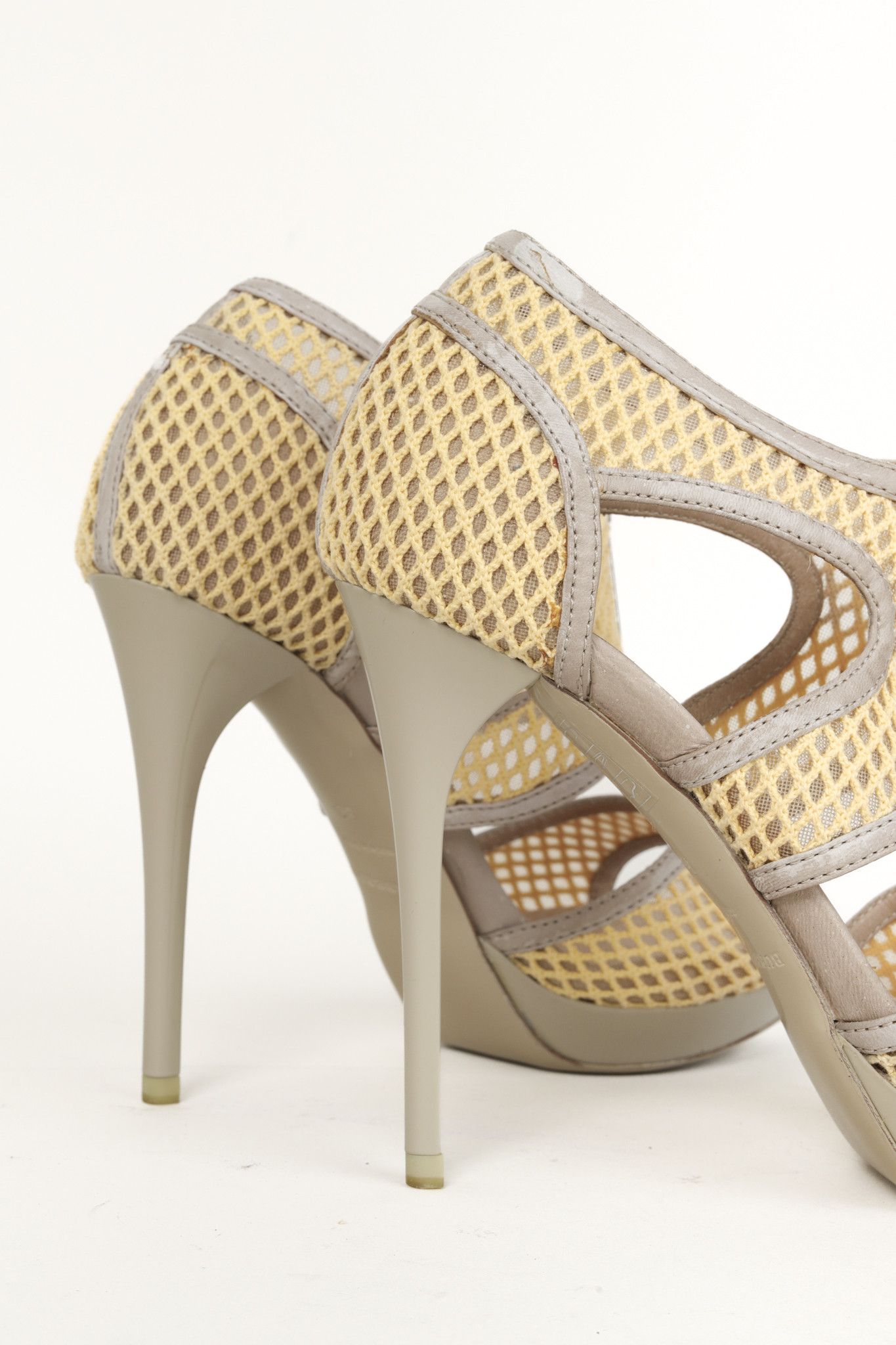Burberry Burberry Grey Taupe Cut-Out Zipper Stiletto Heels Size US 6 / IT 36 - 9 Thumbnail