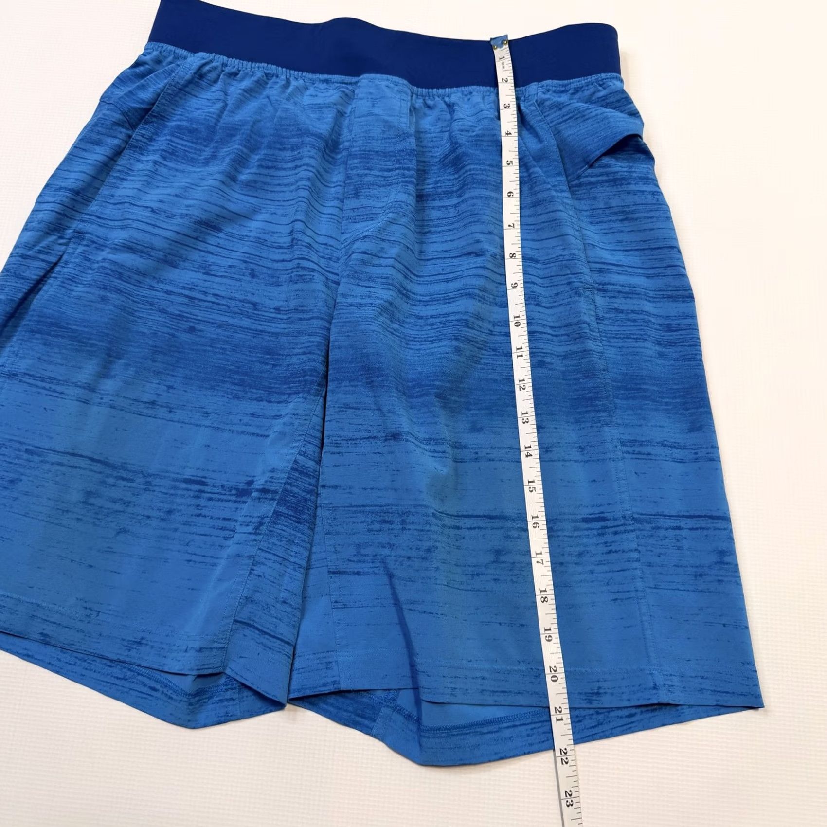 Lululemon Lululemon Shorts Mens Large Blue Striped 9 Inch Athletic Running Training Gym Size US 33 - 2 Thumbnail