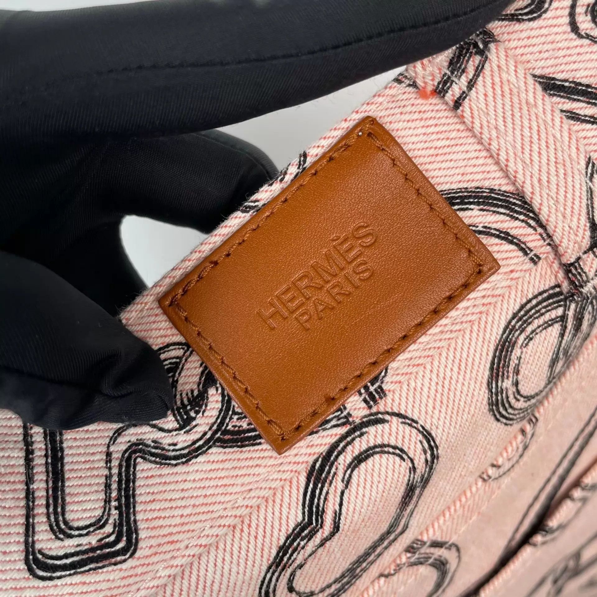 Hermes Hermès Women's Cotton Pink Shorts 36 Size 26" / US 2 / IT 38 - 5 Thumbnail