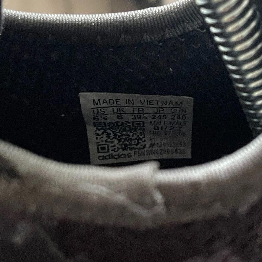 Adidas ADIDAS • WMNS NMD R1 "Grey Camo" (5M) Size US 5 / EU 37 - 5 Thumbnail