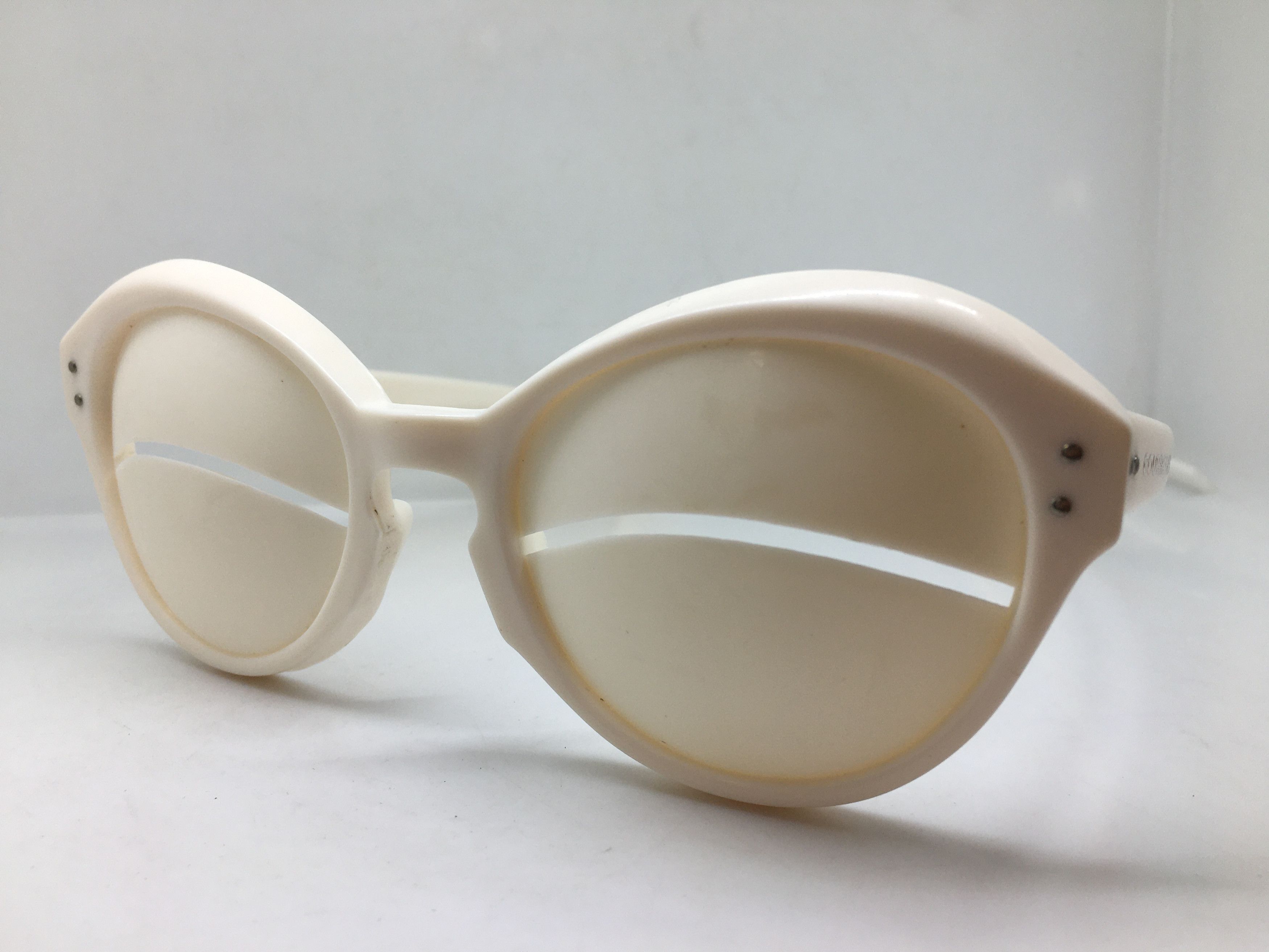 Courreges Vintage Courreges Depose Eskimo Slit Eye Sunglasses Size ONE SIZE - 4 Thumbnail