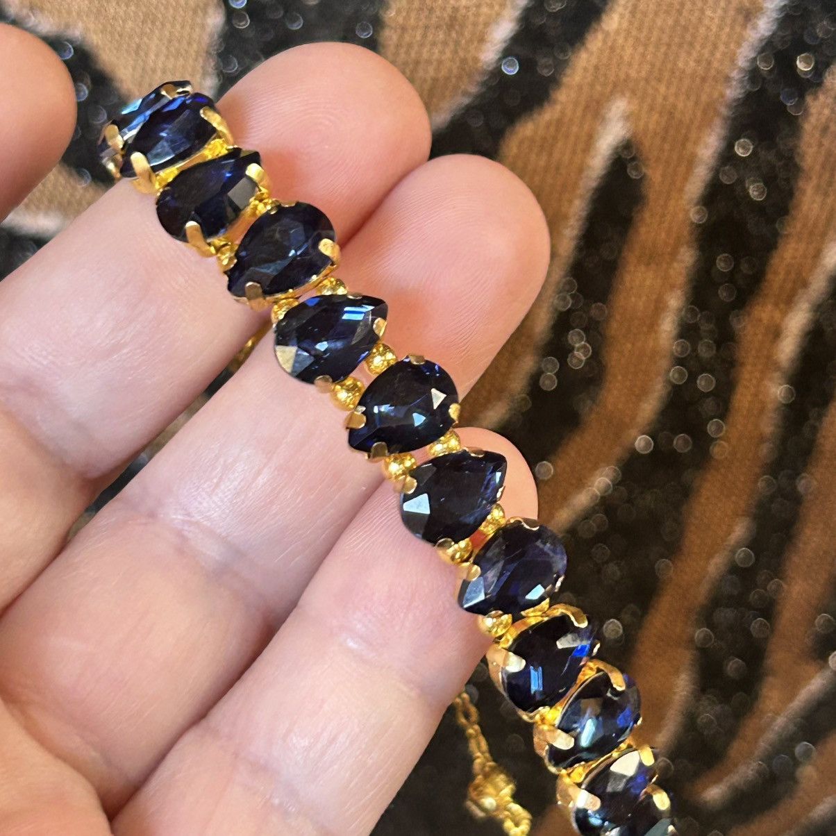 Handmade Handcrafted elegant sapphire blue teardrop bracelet Size ONE SIZE - 4 Thumbnail