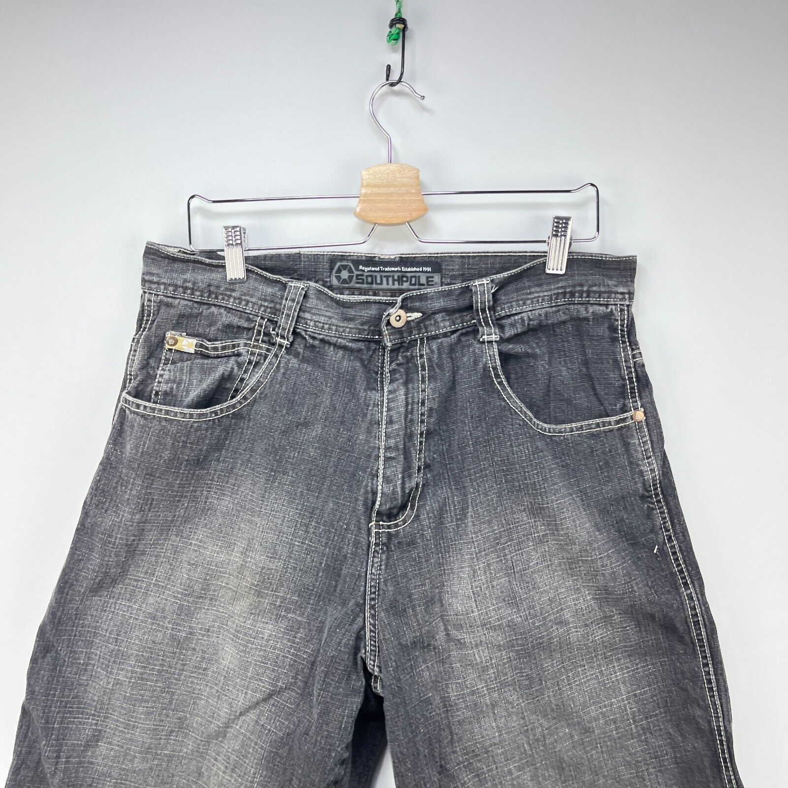 Southpole × Vintage Vintage Y2K South Pole Black Faded Baggy Denim Shorts 34 Size US 34 / EU 50 - 2 Thumbnail