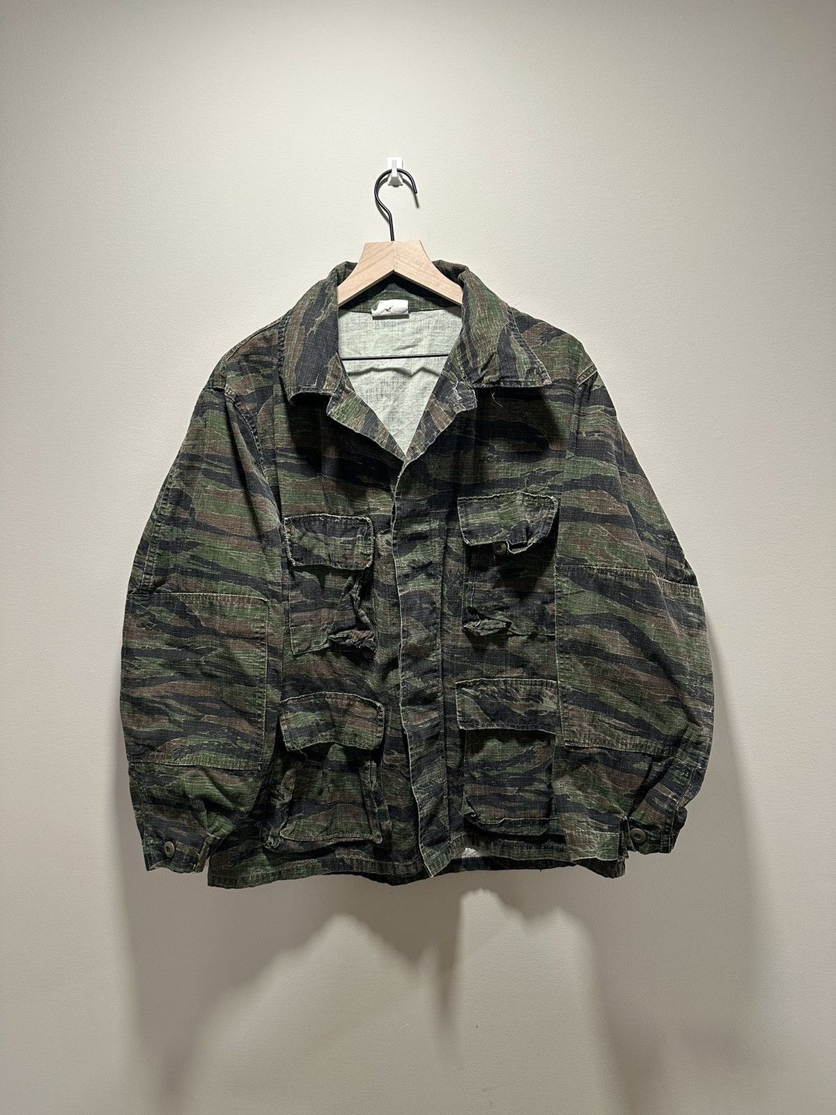 Vintage vintage military camo boxy shirt jacket Size US L / EU 52-54 / 3 - 2 Thumbnail