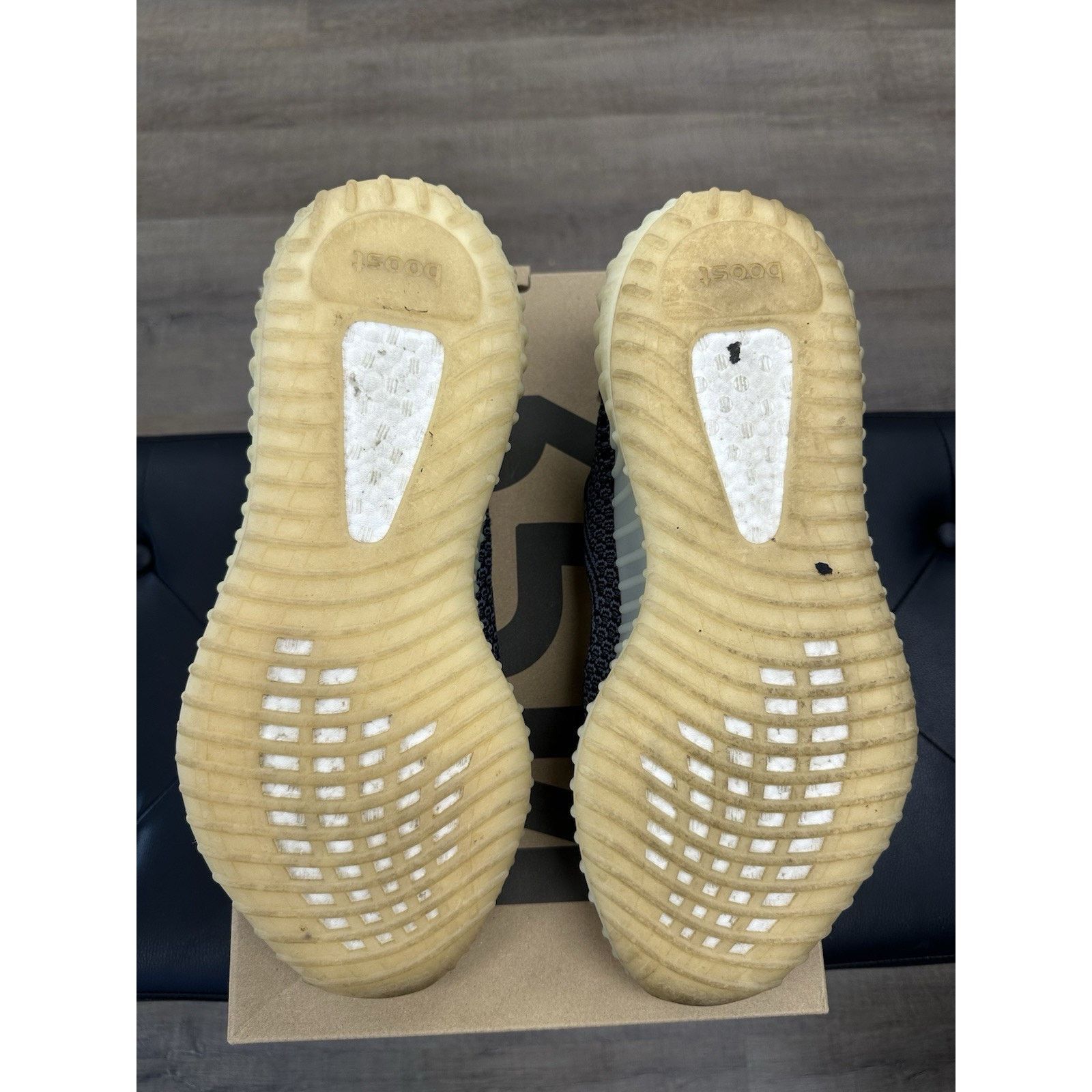 Adidas Size 12 - adidas Yeezy Boost 350 V2 Low Carbon Size US 12 / EU 45 - 6 Thumbnail