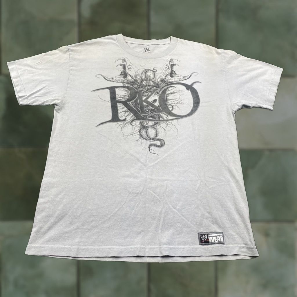 Vintage VINTAGE Randy Orton WWE Wrestling Shirt Mens L Gray Y2K RKO Venom Runs Deep Tee Shirt Size US L / EU 52-54 / 3 - 1 Thumbnail
