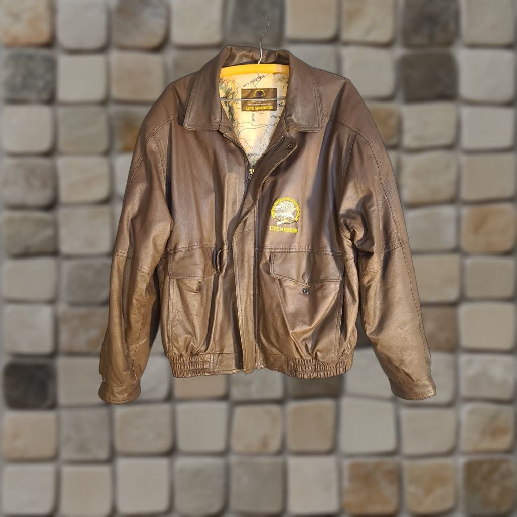 Vintage VINTAGE Life Members NORTH AMERICAN HUNTING CLUB Leather Bomber Jacket Brown Large L Mens Size US L / EU 52-54 / 3 - 1 Thumbnail