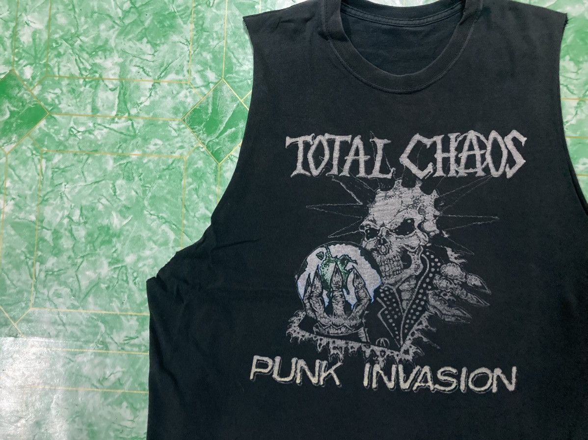 Band Tees × Punk and Yo × Vintage Vintage T-shirt Vest Total Chaos 90s Size US L / EU 52-54 / 3 - 2 Thumbnail