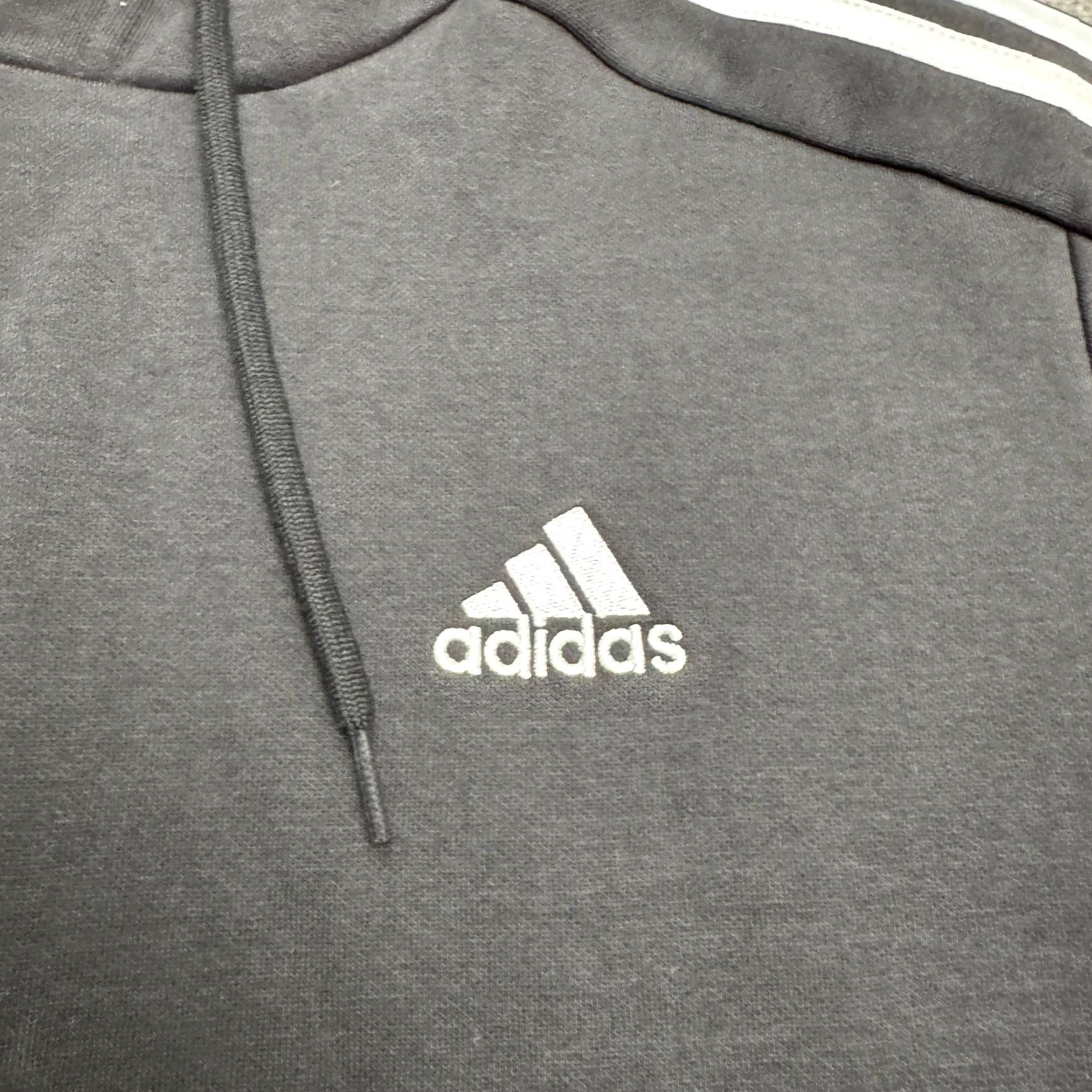 Adidas VINTAGE Adidas Hoodie Pullover Sweatshirt Mens Small Black Active Sports Streetwear Casual Size US S / EU 44-46 / 1 - 6 Thumbnail