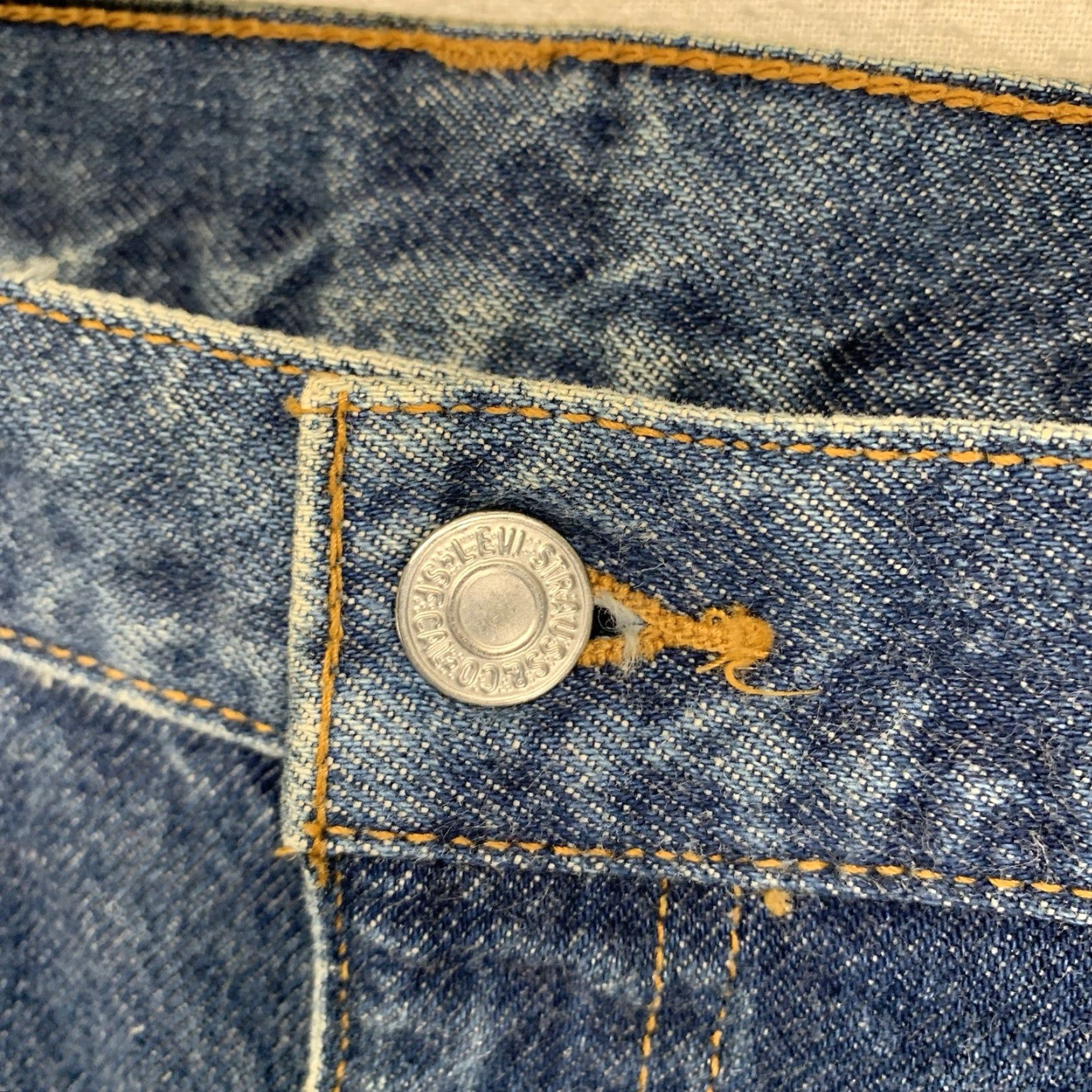 Levi's VINTAGE Levi's 505 Jeans Men's 42x30 Straight Fit Blue Denim 90s Retro Cowboy Size US 42 / EU 58 - 7 Thumbnail
