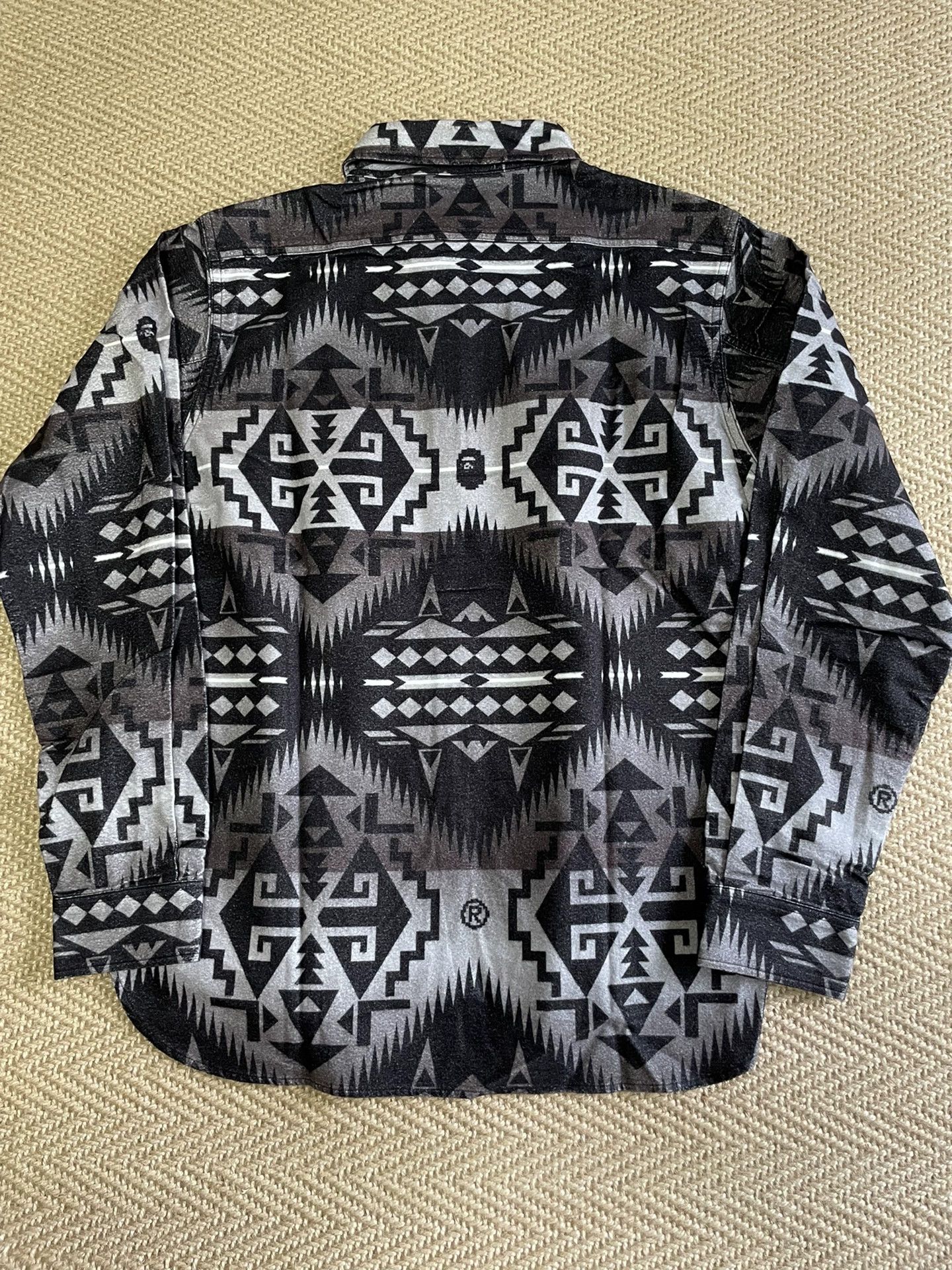 Bape BAPE Tribal CAMO Velvet LS Shirt M NWT NIGO Worn Early Size US M / EU 48-50 / 2 - 2 Thumbnail
