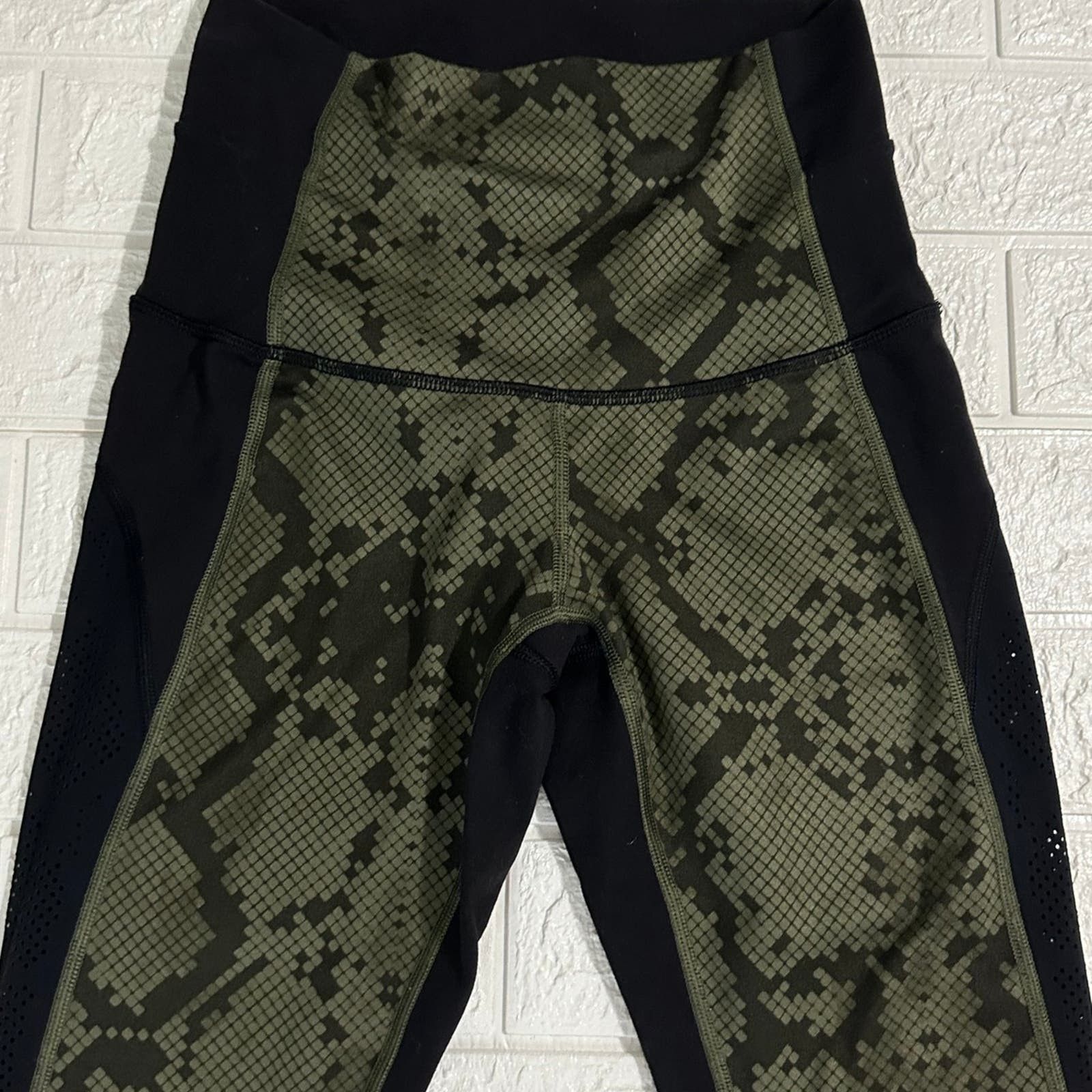 Lululemon Lululemon Leggings size 4 Size 27" / US 4 / IT 40 - 3 Thumbnail