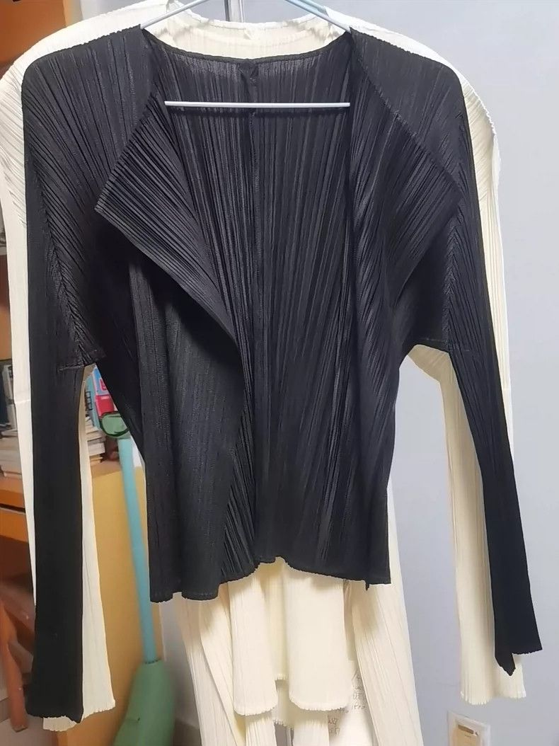 Issey Miyake Issey Miyake Black cardigan jacket Size L / US 10 / IT 46 - 1 Thumbnail