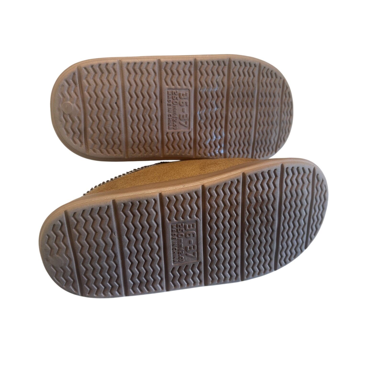 Homemade HOME Suede Faux Slippers 6.5 Size US 6.5 / IT 36.5 - 4 Thumbnail