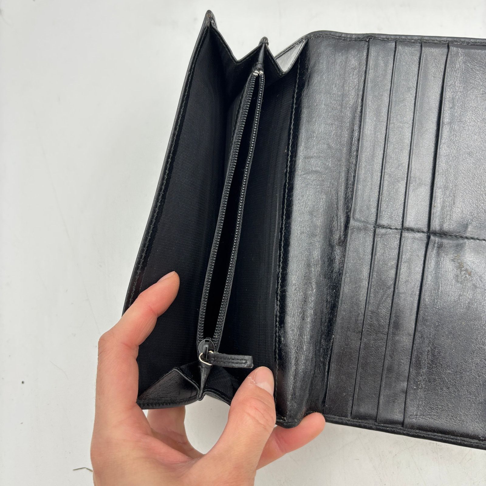 Gucci Vintage Gucci GG Clasp Long Wallet Black Archive Luxury Size ONE SIZE - 6 Thumbnail