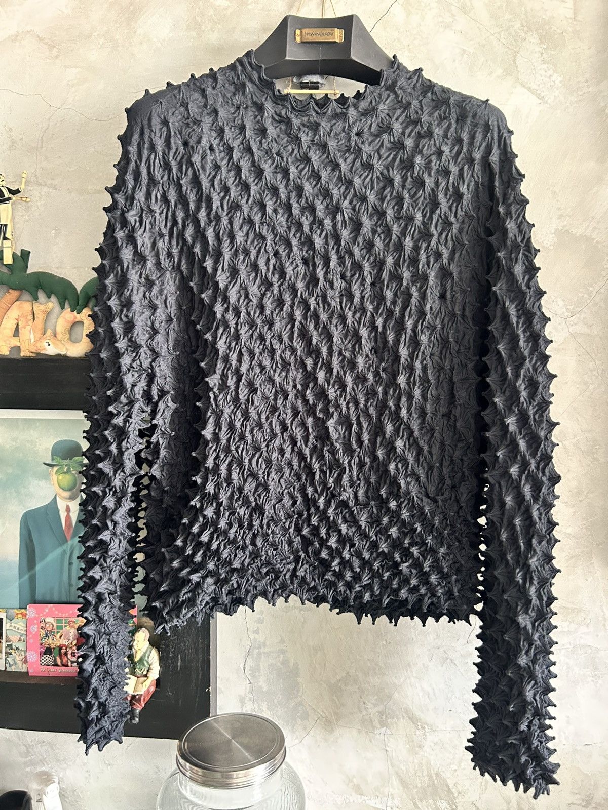 Doublet Black shobori tol Size US L / EU 52-54 / 3 - 1 Thumbnail