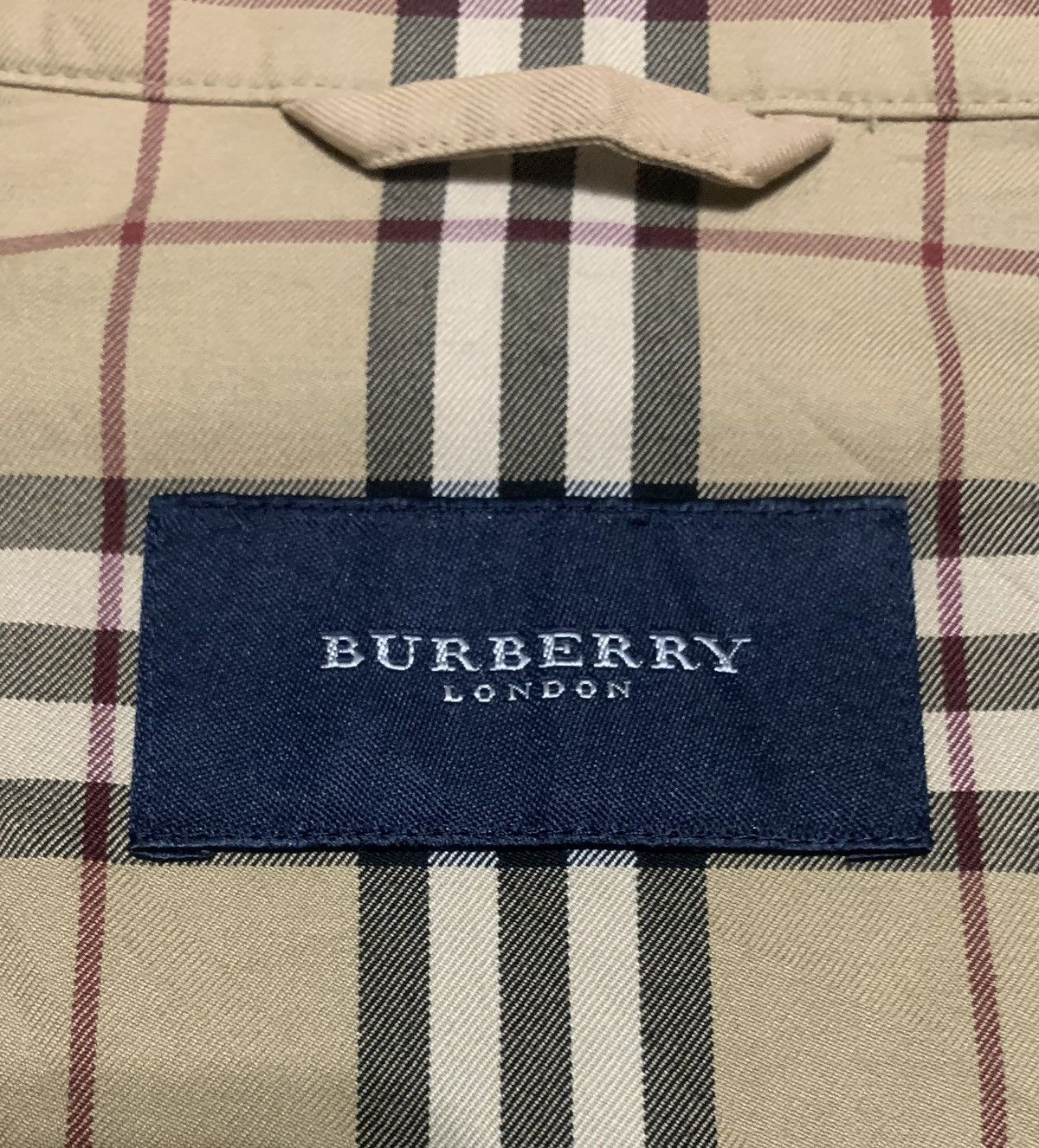 Burberry Vintage Burberry London Shirt Jacket Sun Faded Size US M / EU 48-50 / 2 - 6 Thumbnail