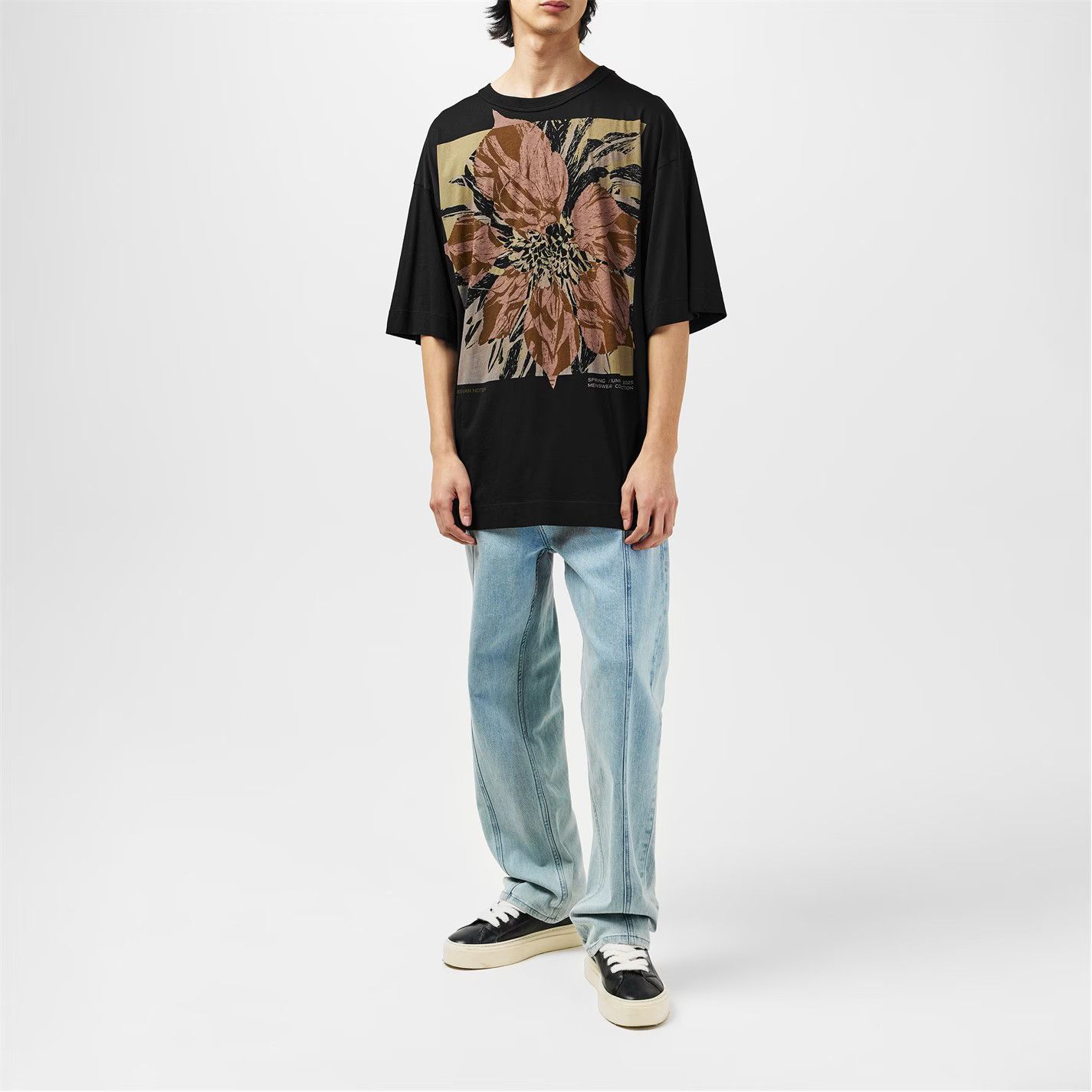 Dries Van Noten o1g2r1mq0426 Graphic T-Shirt in Black Size US L / EU 52-54 / 3 - 5 Thumbnail