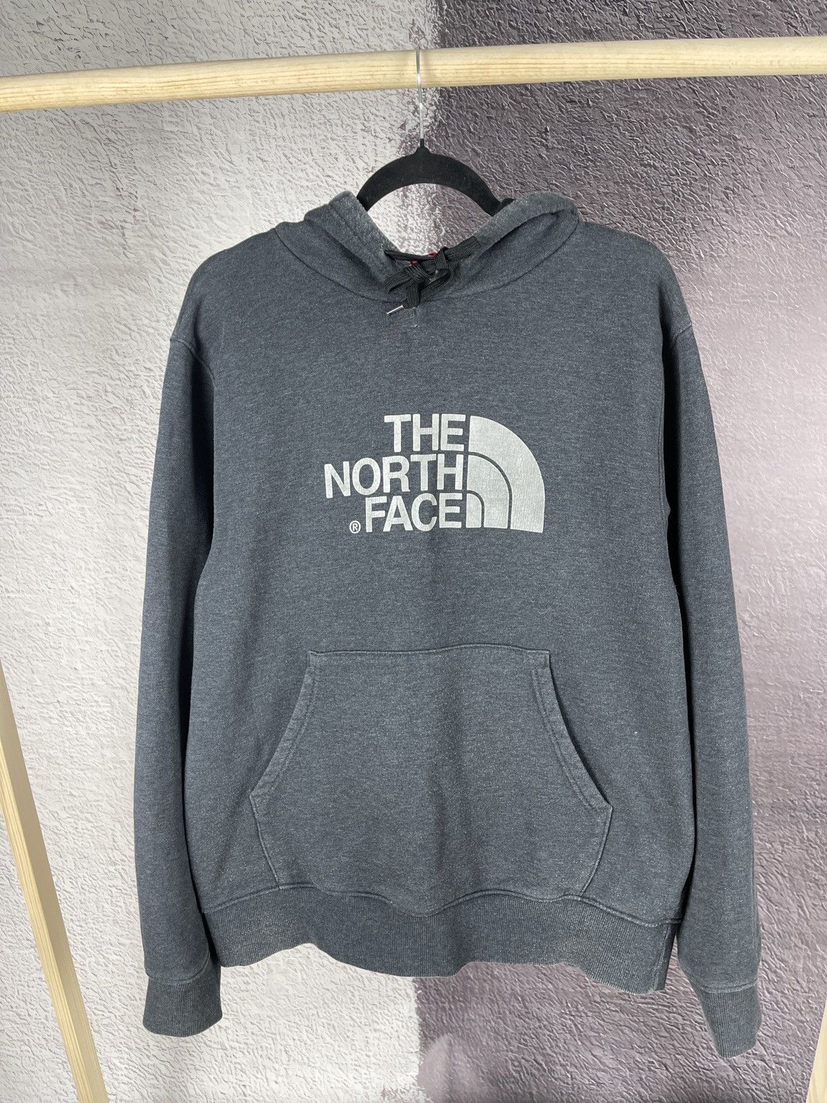 The North Face The North Face reflective logo grey vintage hoodie Size US L / EU 52-54 / 3 - 2 Thumbnail