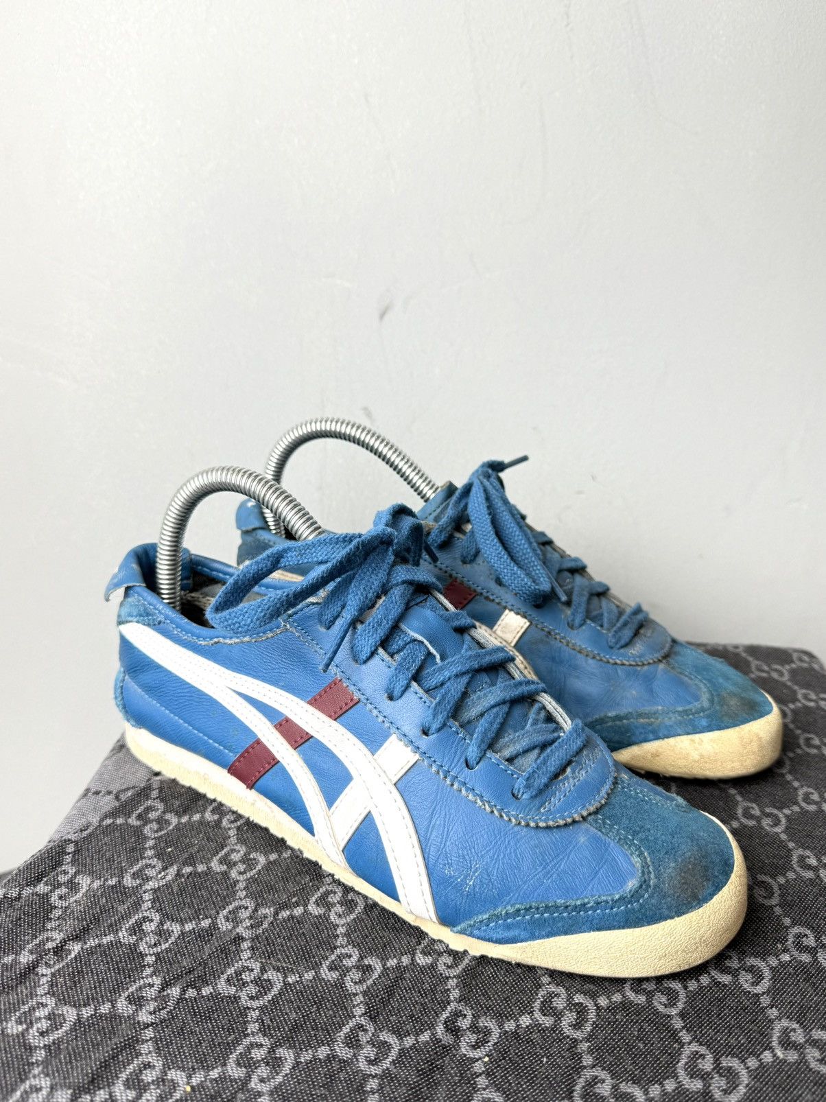 Asics Rare! Vintage Onitsuka Tiger Low Top Sneakers Asics Size US 5 / IT 35 - 3 Thumbnail