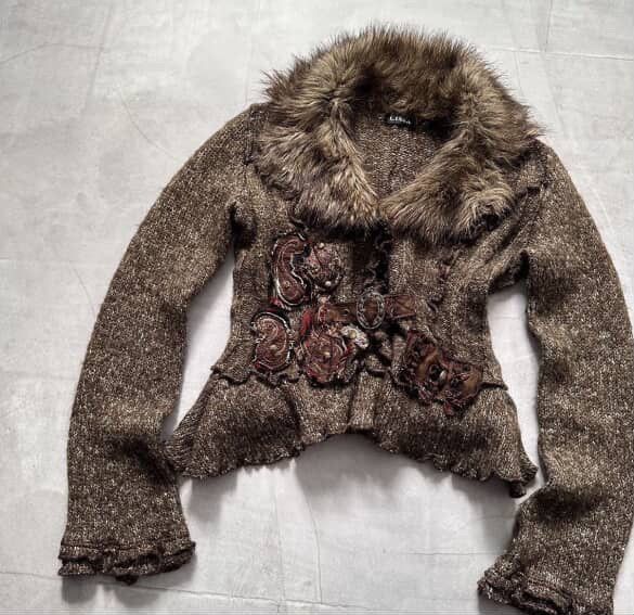 Japanese Brand Gothic Japan Faux Fur Sweater LGB If Six Was Nine like Size M / US 6-8 / IT 42-44 - 2 Thumbnail