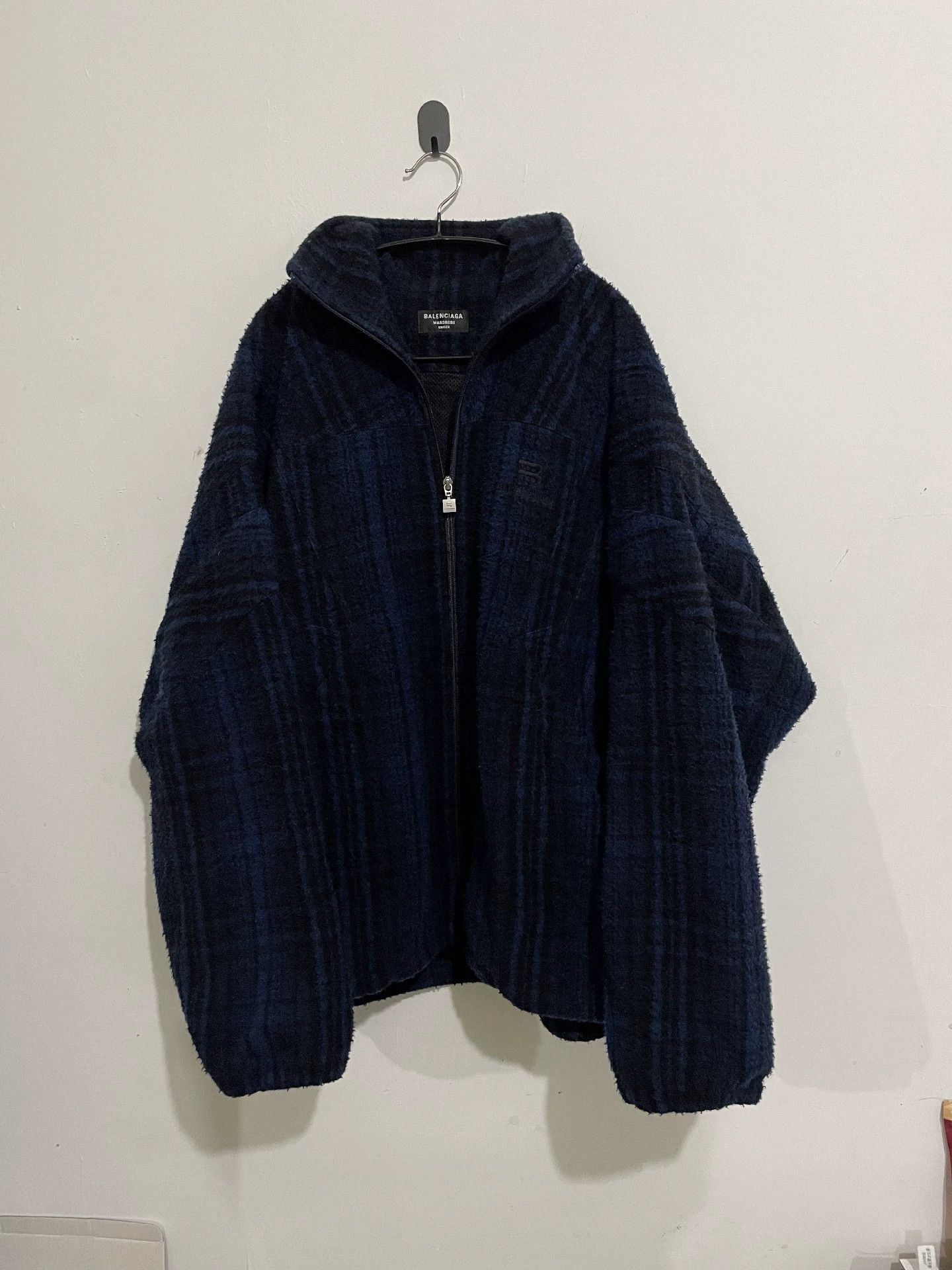 Balenciaga Balenciaga Double Hook Wool plaid Coat Size US M / EU 48-50 / 2 - 1 Thumbnail
