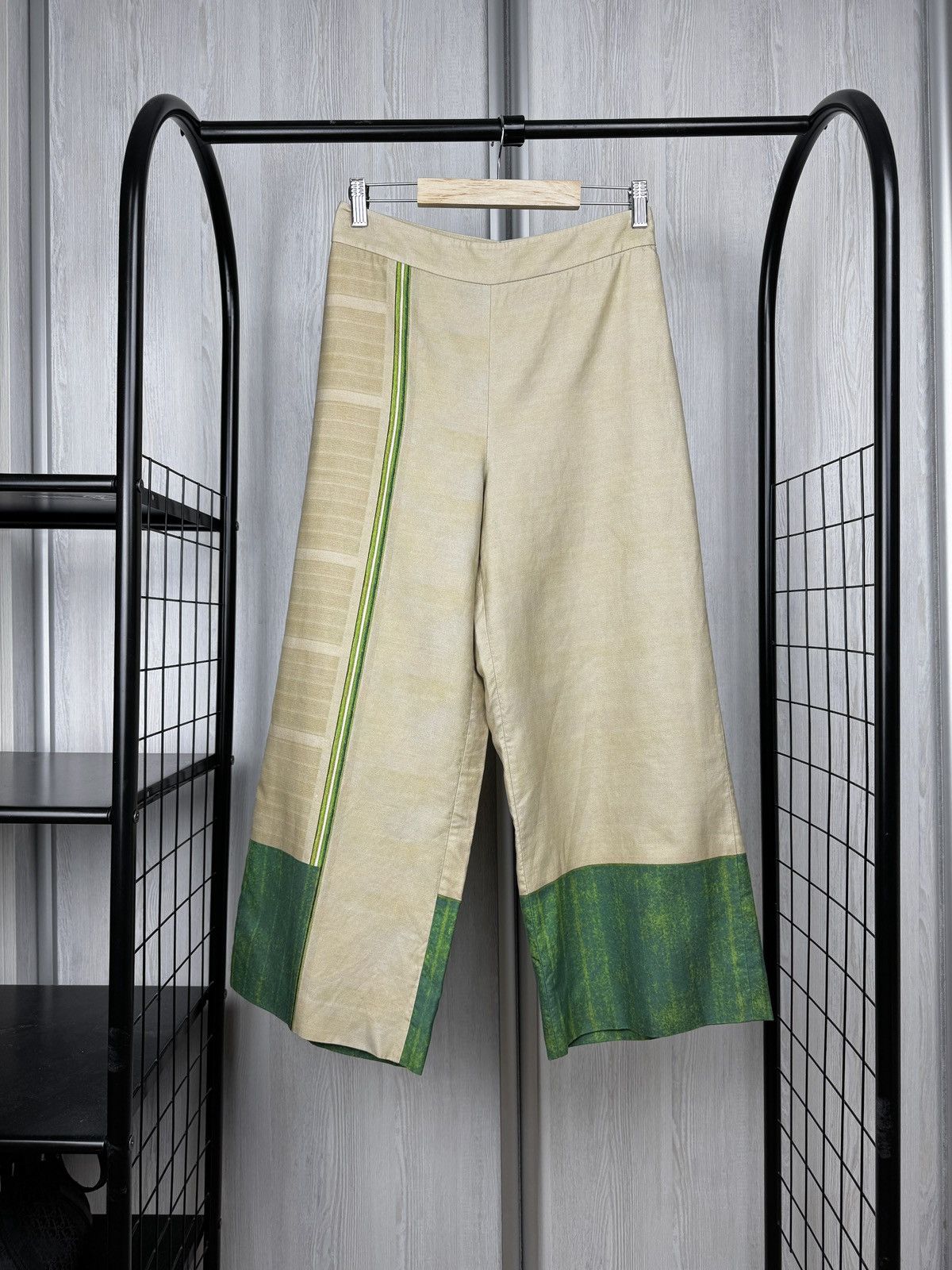 Akris Akris beige high rise wide leg multicoloured summer pants Size 30" / US 8 / IT 44 - 1 Thumbnail