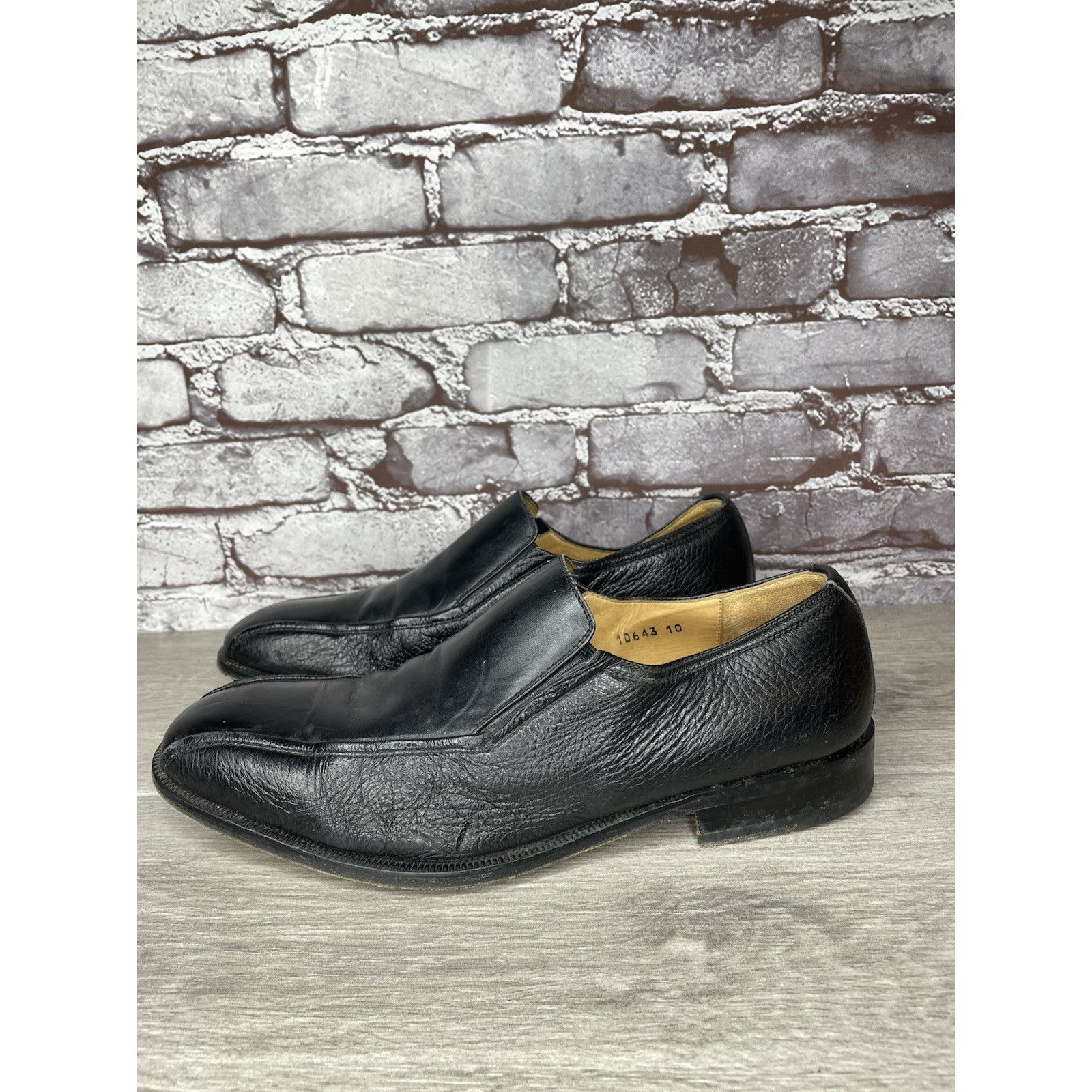 Magnanni Magnanni 10643 Black Leather Slip On Loafers Dress Shoes Men Size US 10 / EU 43 - 1 Thumbnail