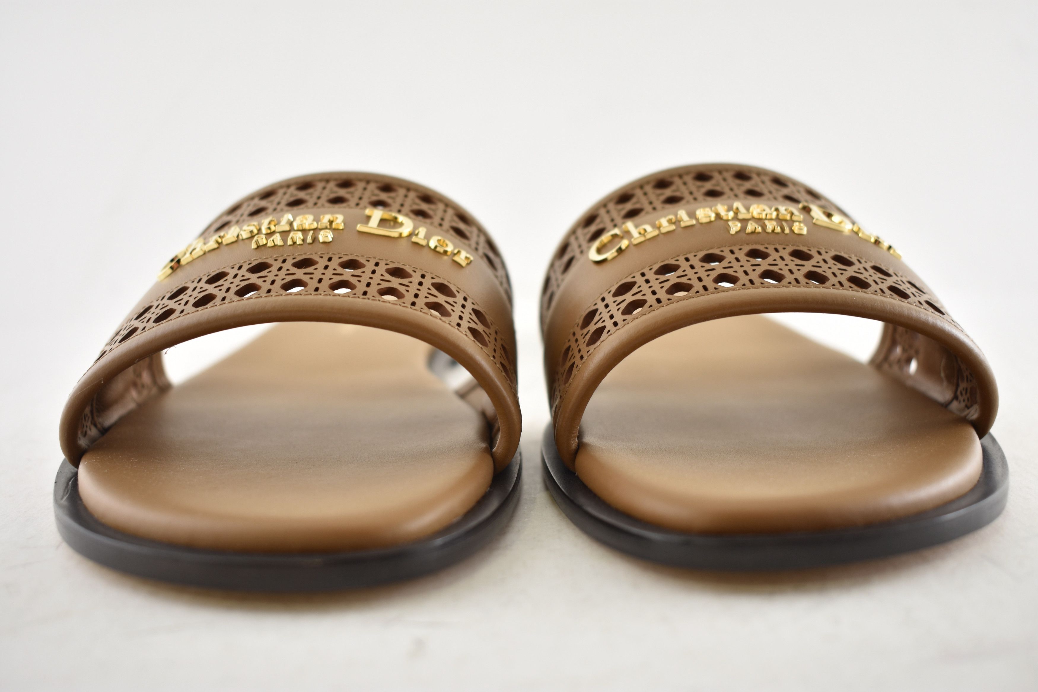 Dior Dior D-Lane Dway Micro Cannage Leather Slide Flat Sandal 37 Size US 7 / IT 37 - 10 Thumbnail