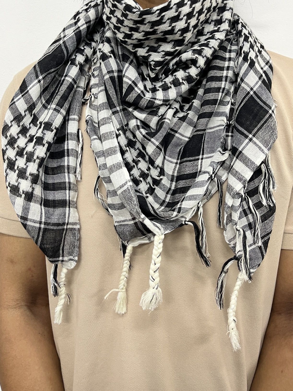KMRii Japan Keffiyeh Inspired by Raf Simons Riot Keffiyeh Scarf Size ONE SIZE - 11 Thumbnail