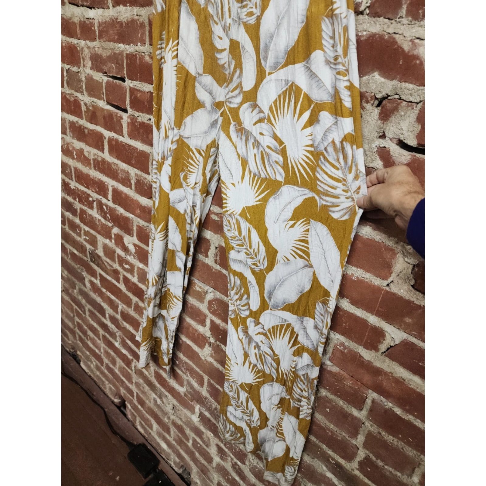 Asos ASOS Womens Yellow Mustard Floral Leaves High Waisted 12 Pants Elastic Waist Womens 12 Yellow/White Floral Rise High Size ONE SIZE - 5 Thumbnail
