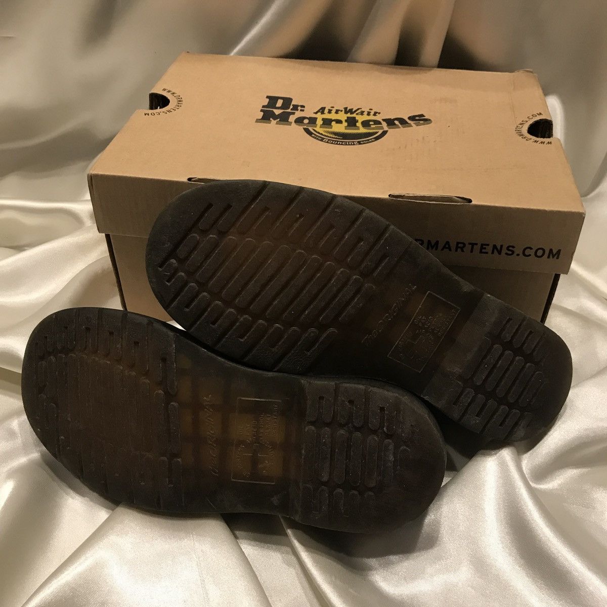 Dr. Martens × Vintage Dr. Martens 1461 Low Black Short 3 Hole Vintage Leather Size US 6 / IT 36 - 2 Thumbnail