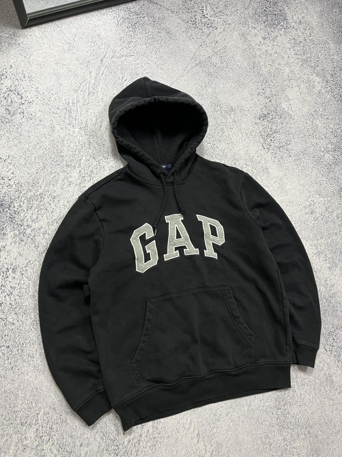 Gap × Vintage Gap Big Embroidered Logo Hoodie Black Y2K Streetwear Hype Size US S / EU 44-46 / 1 - 4 Thumbnail